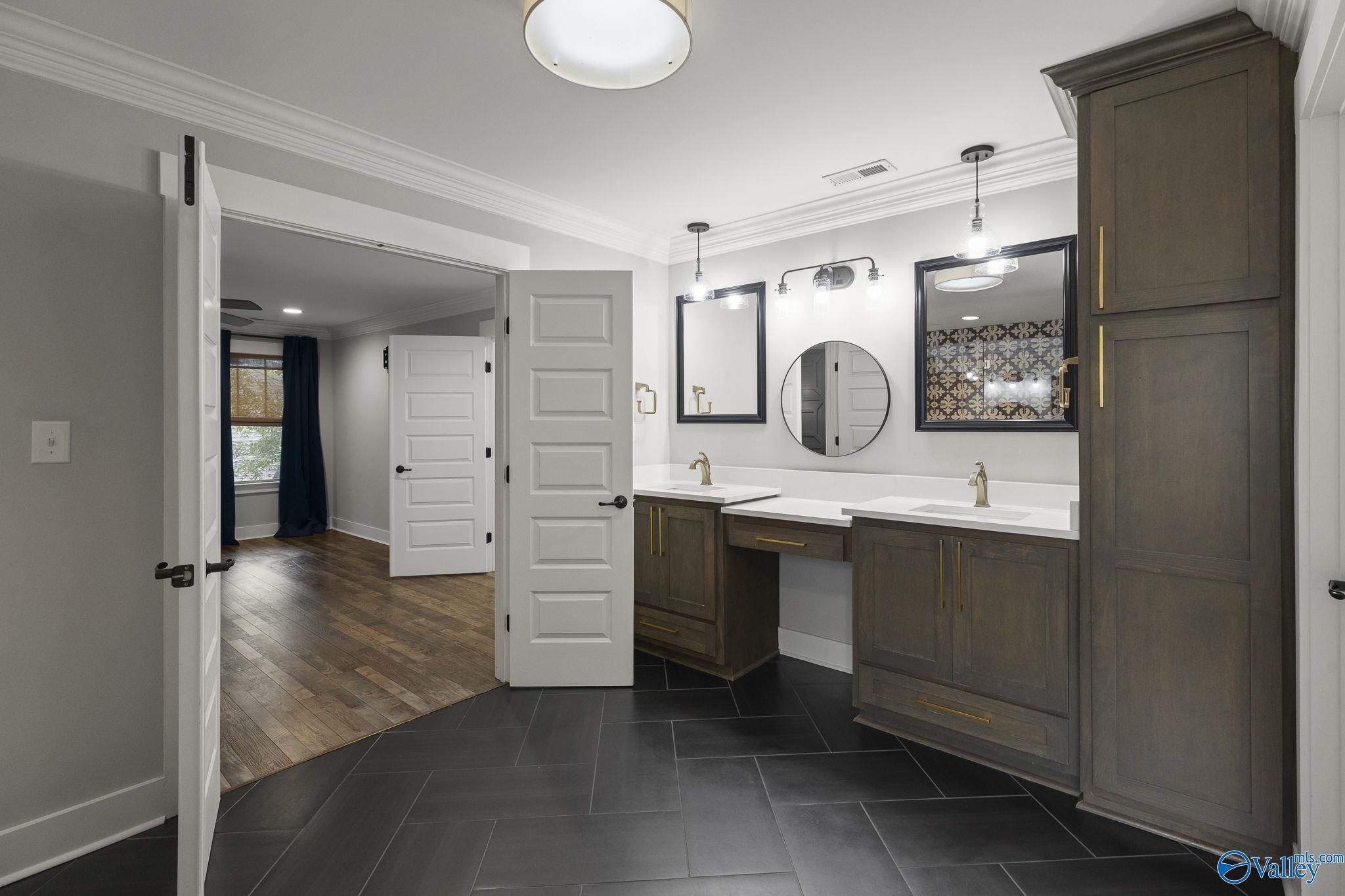 505 Oshaughnessy Avenue