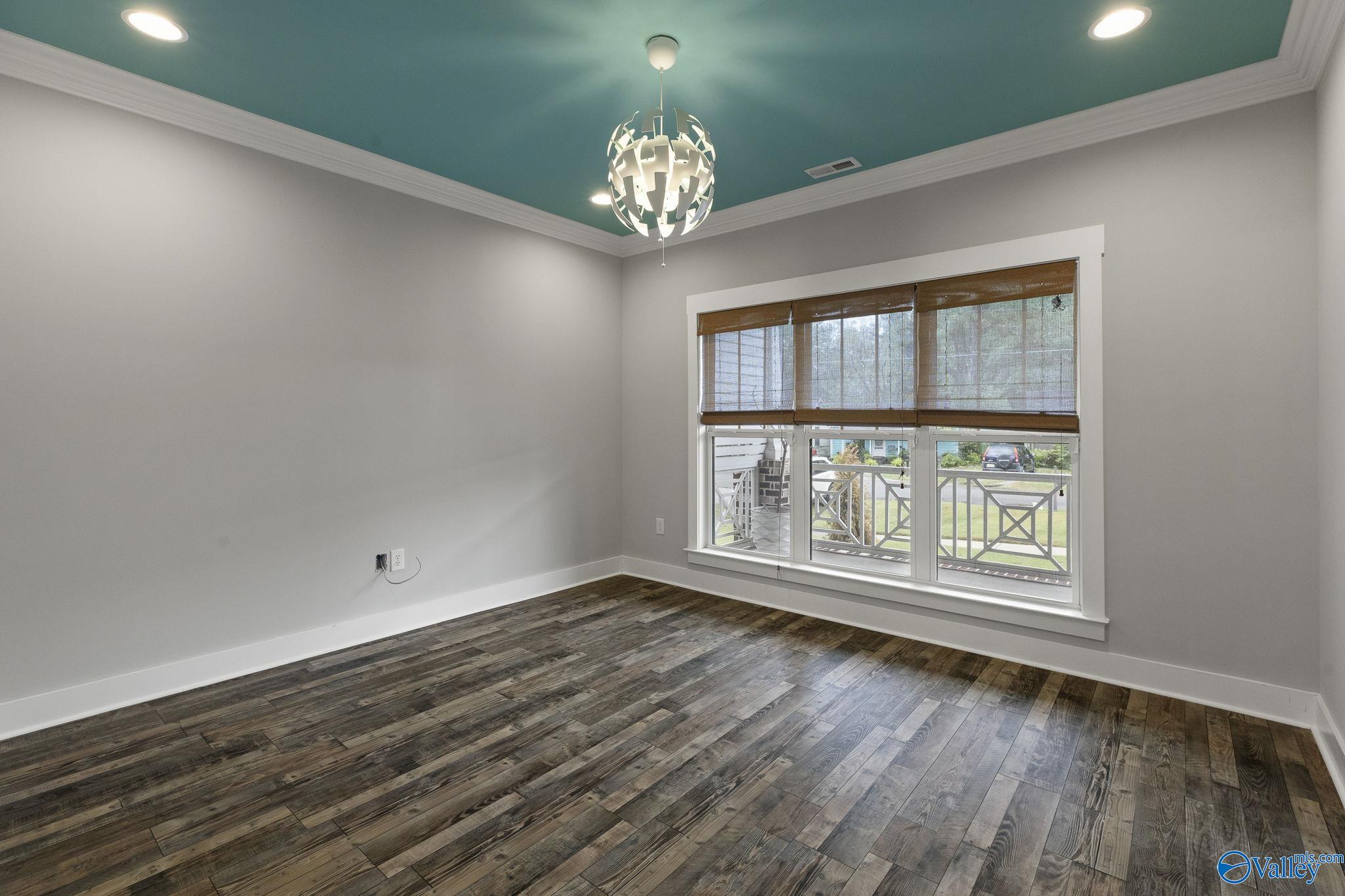 505 Oshaughnessy Avenue