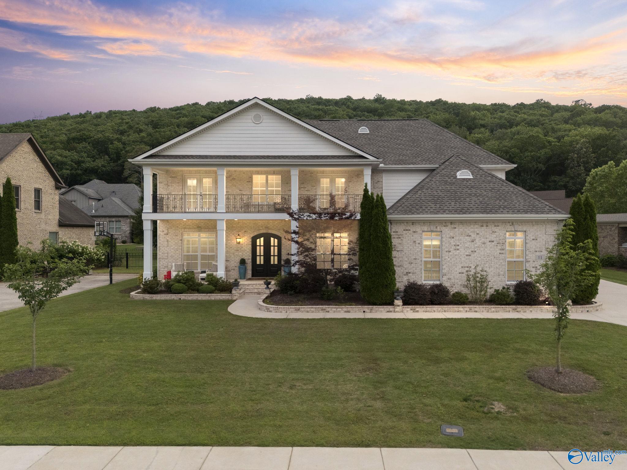 11 SE Braewick Place