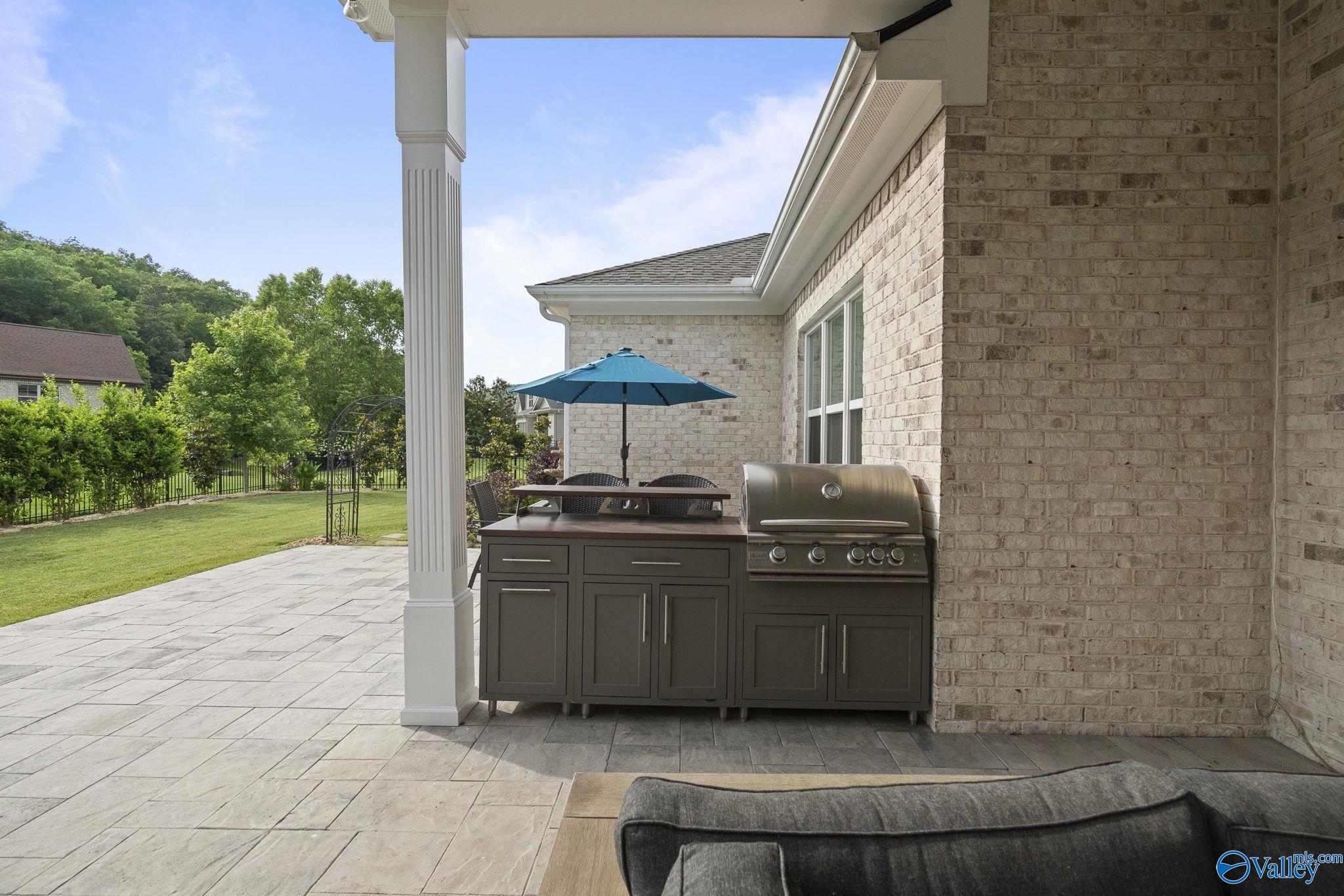 11 SE Braewick Place