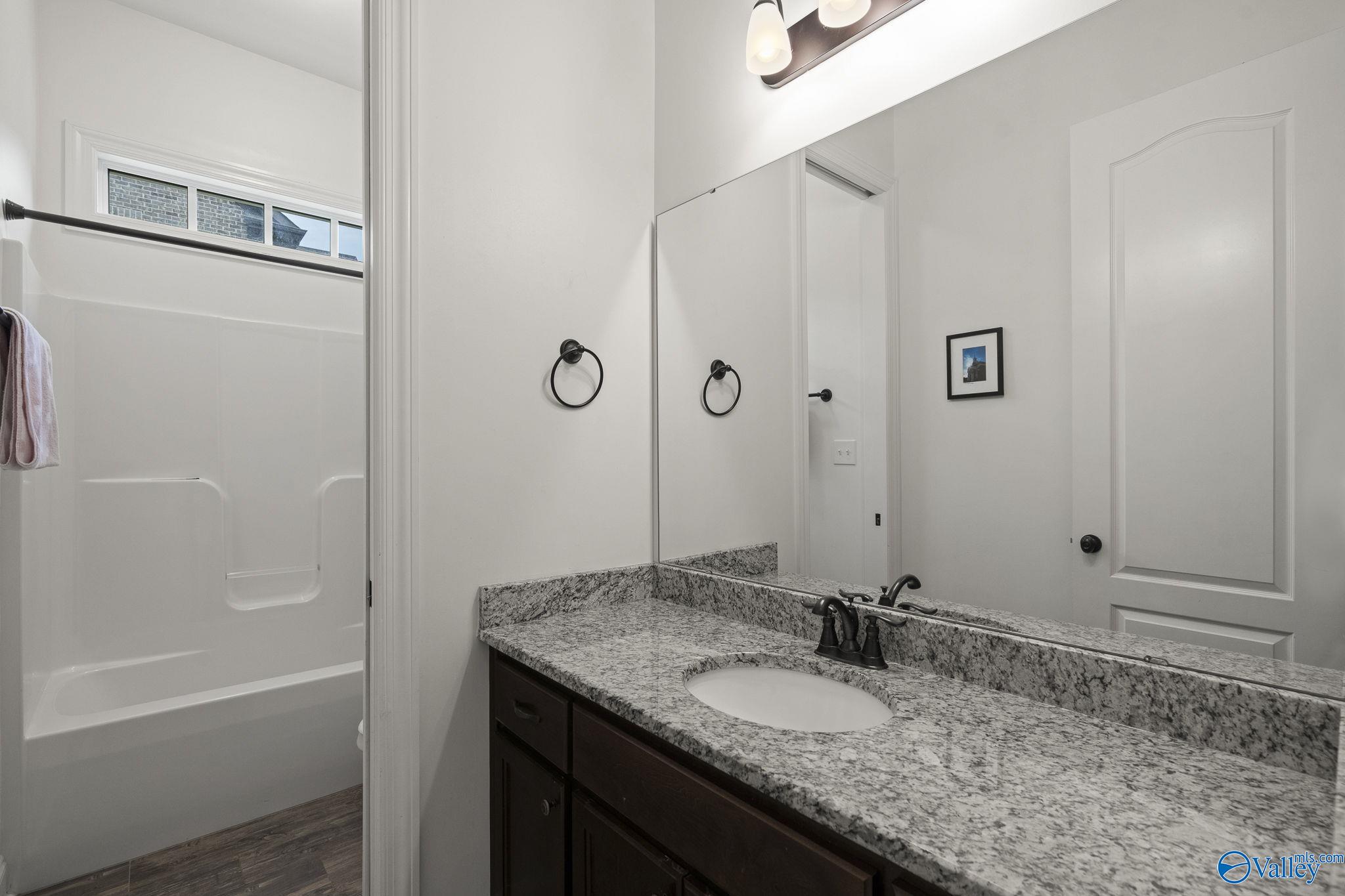 11 SE Braewick Place