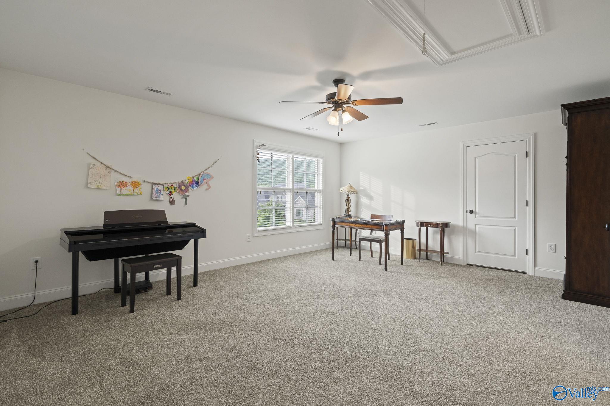 11 SE Braewick Place