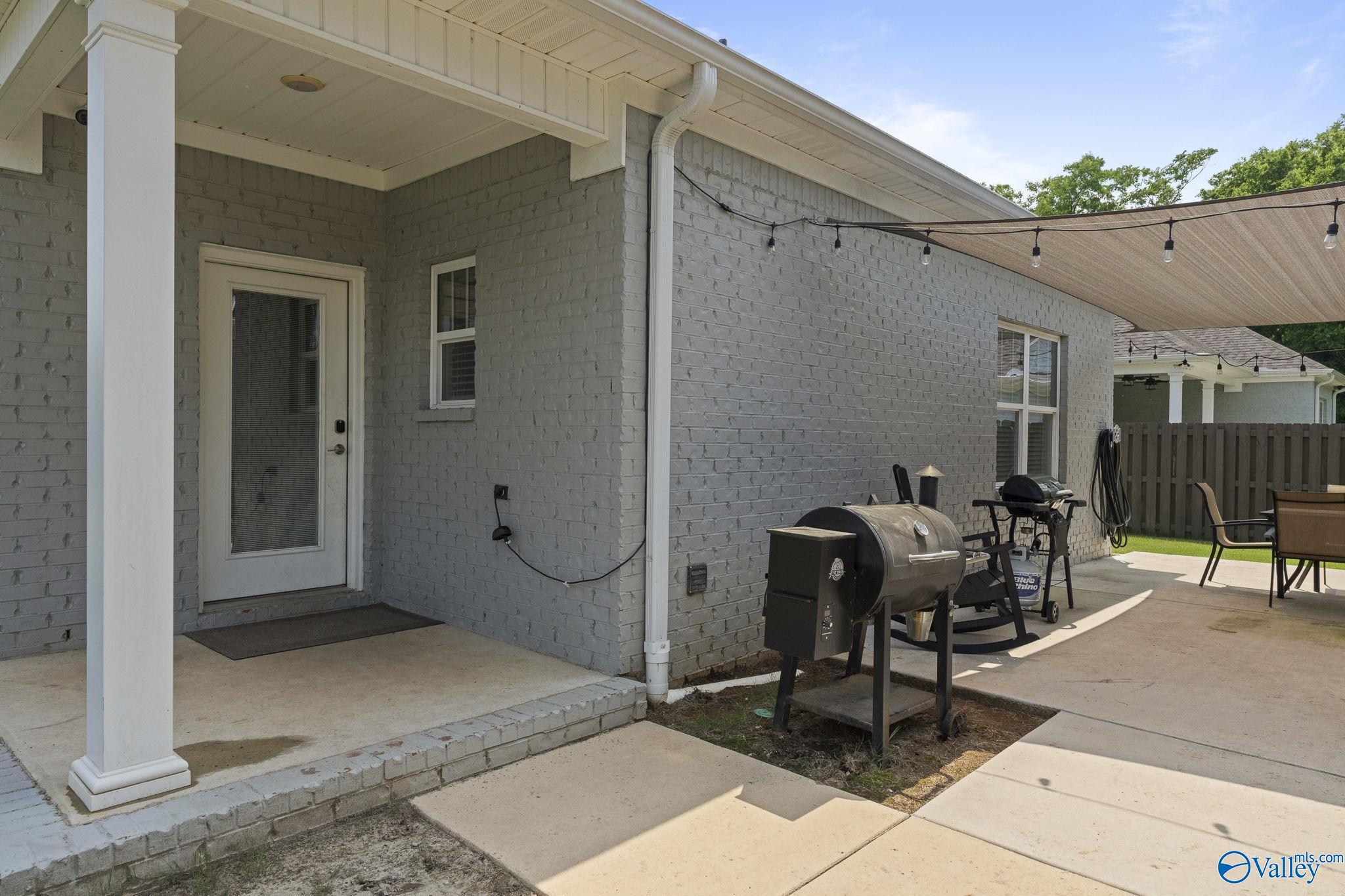 105 Arnett Street