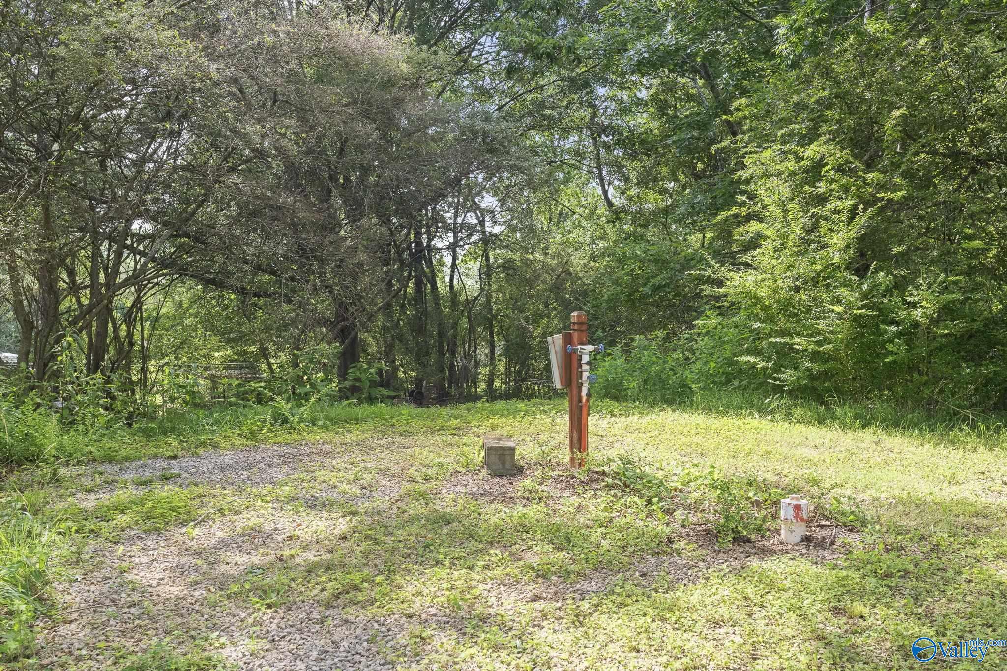 880 Browns Ferry Road