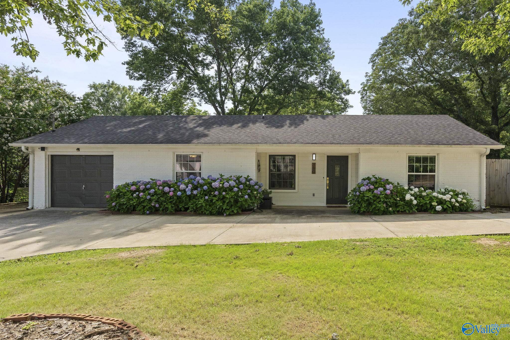 880 Browns Ferry Road