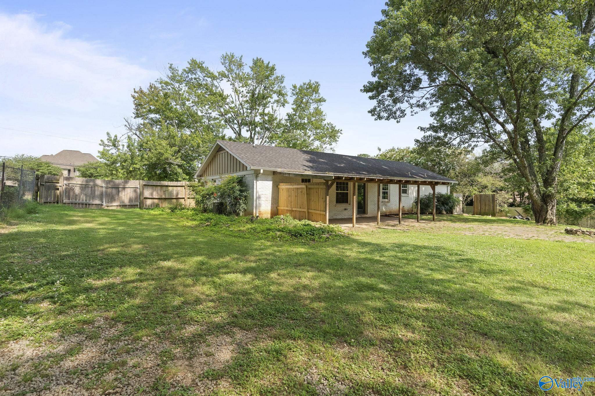 880 Browns Ferry Road