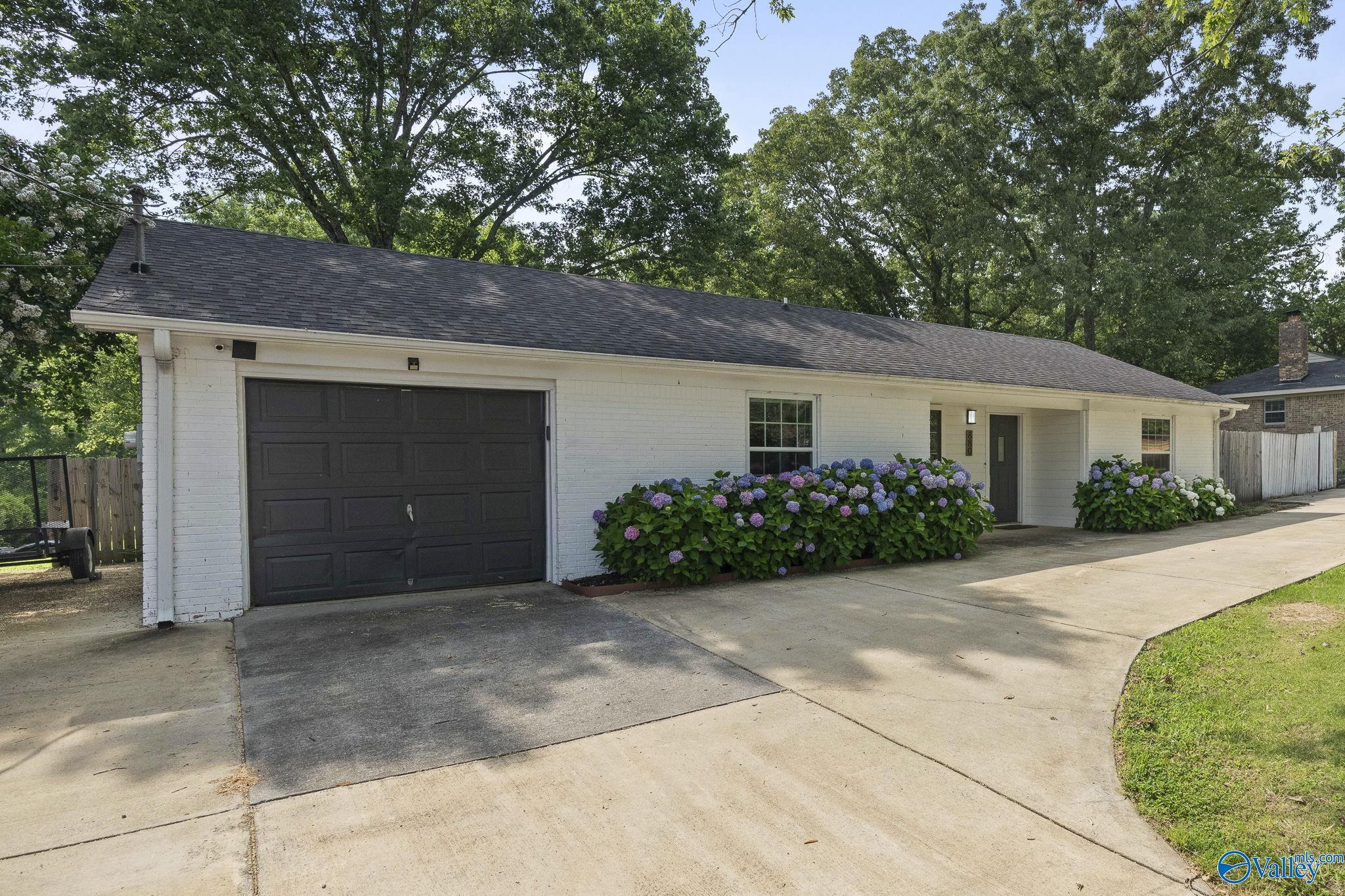 880 Browns Ferry Road