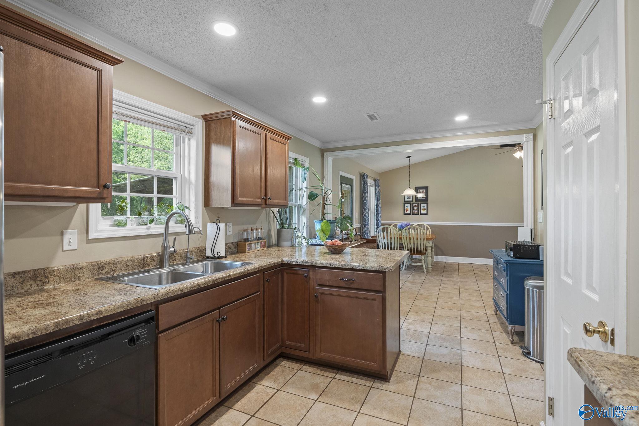 880 Browns Ferry Road