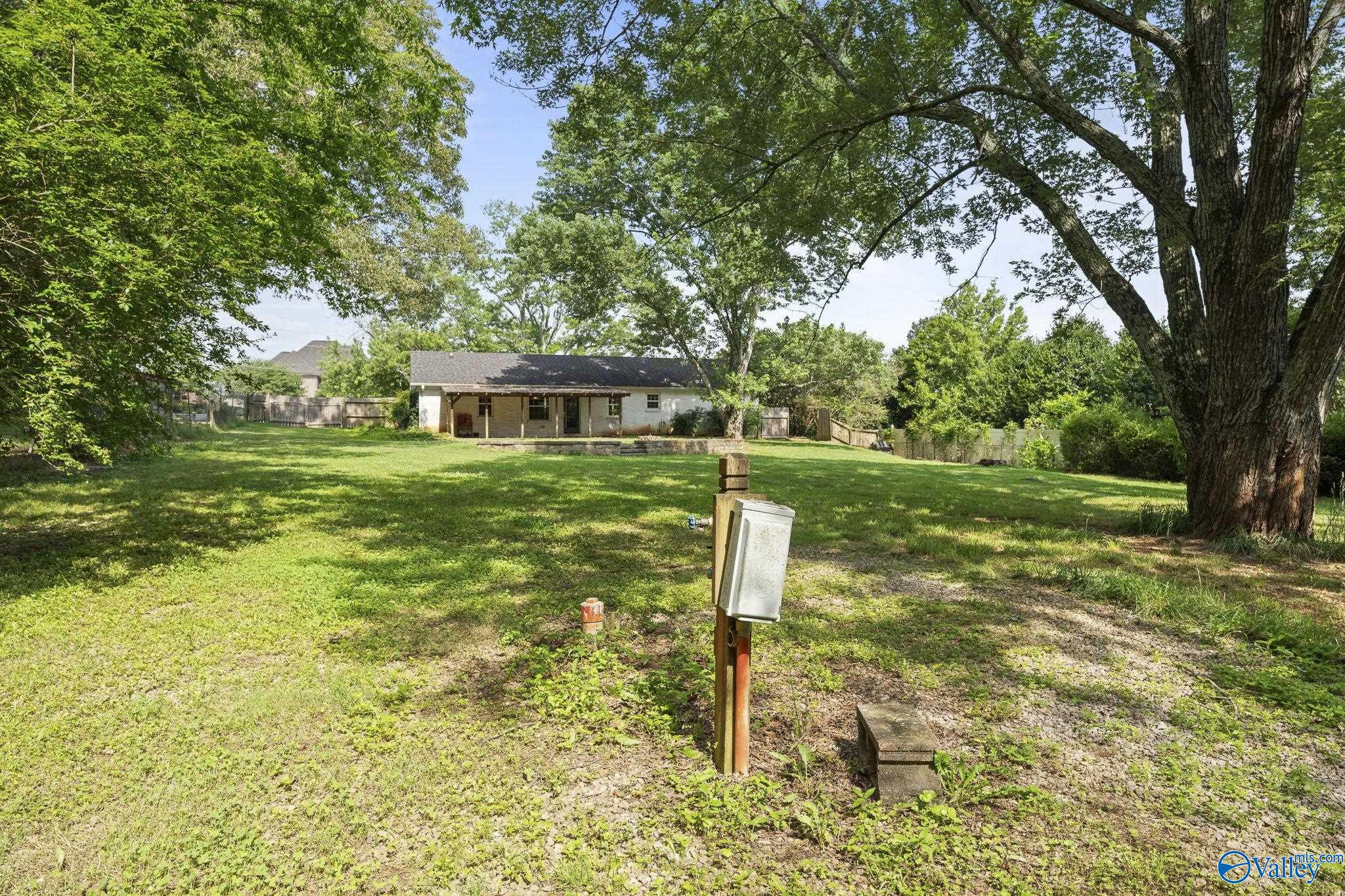 880 Browns Ferry Road