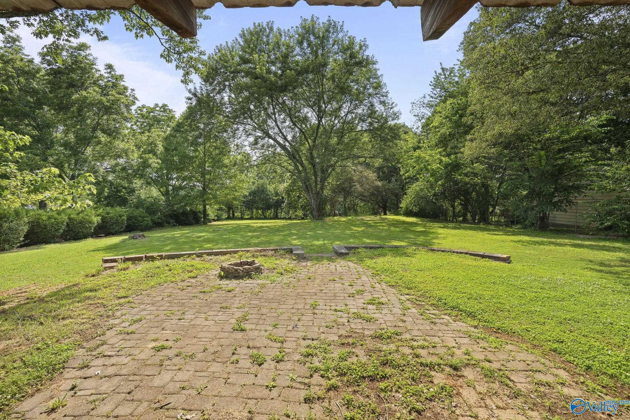 880 Browns Ferry Road
