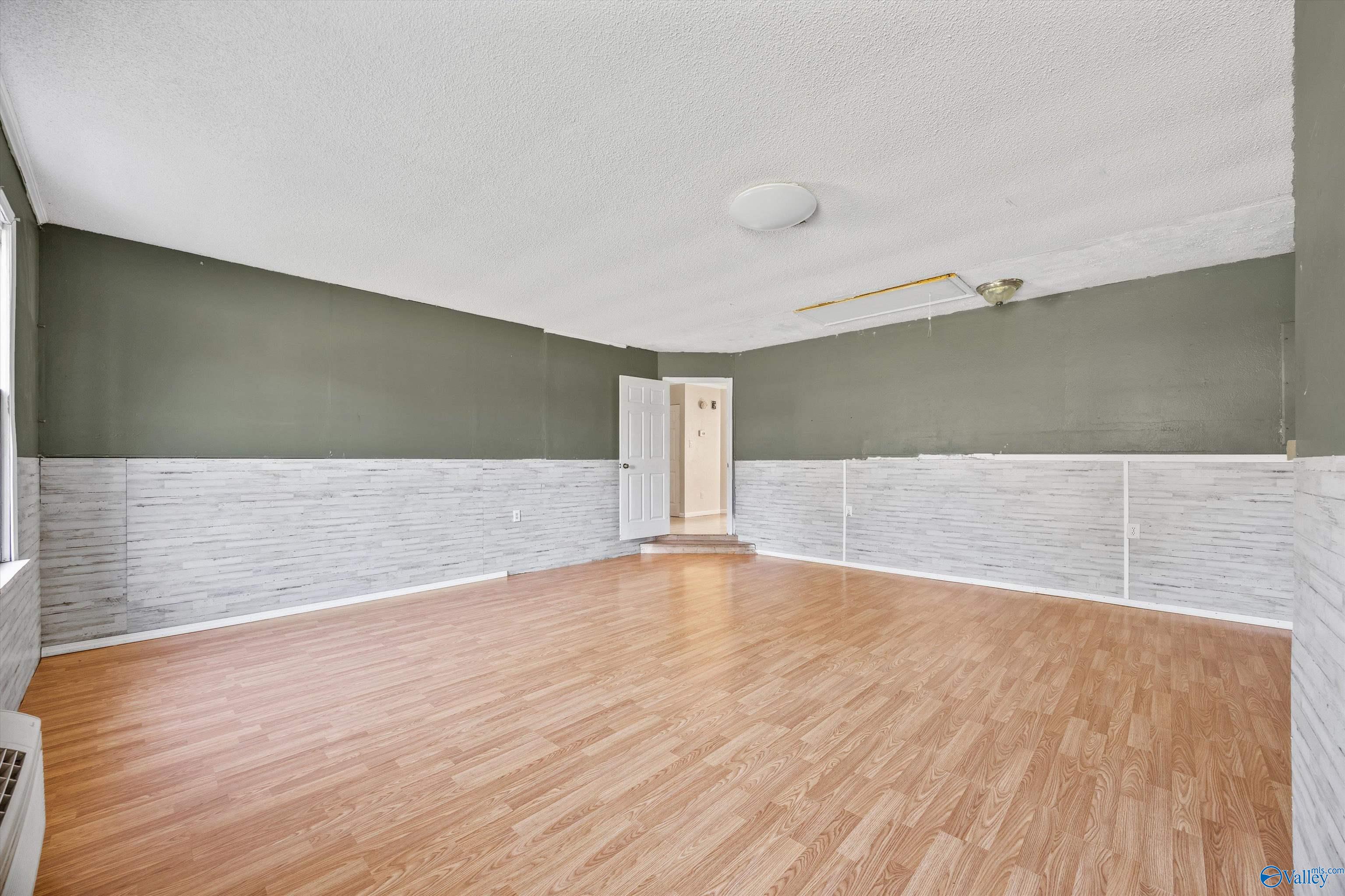 1806 Tunsel Road SW
