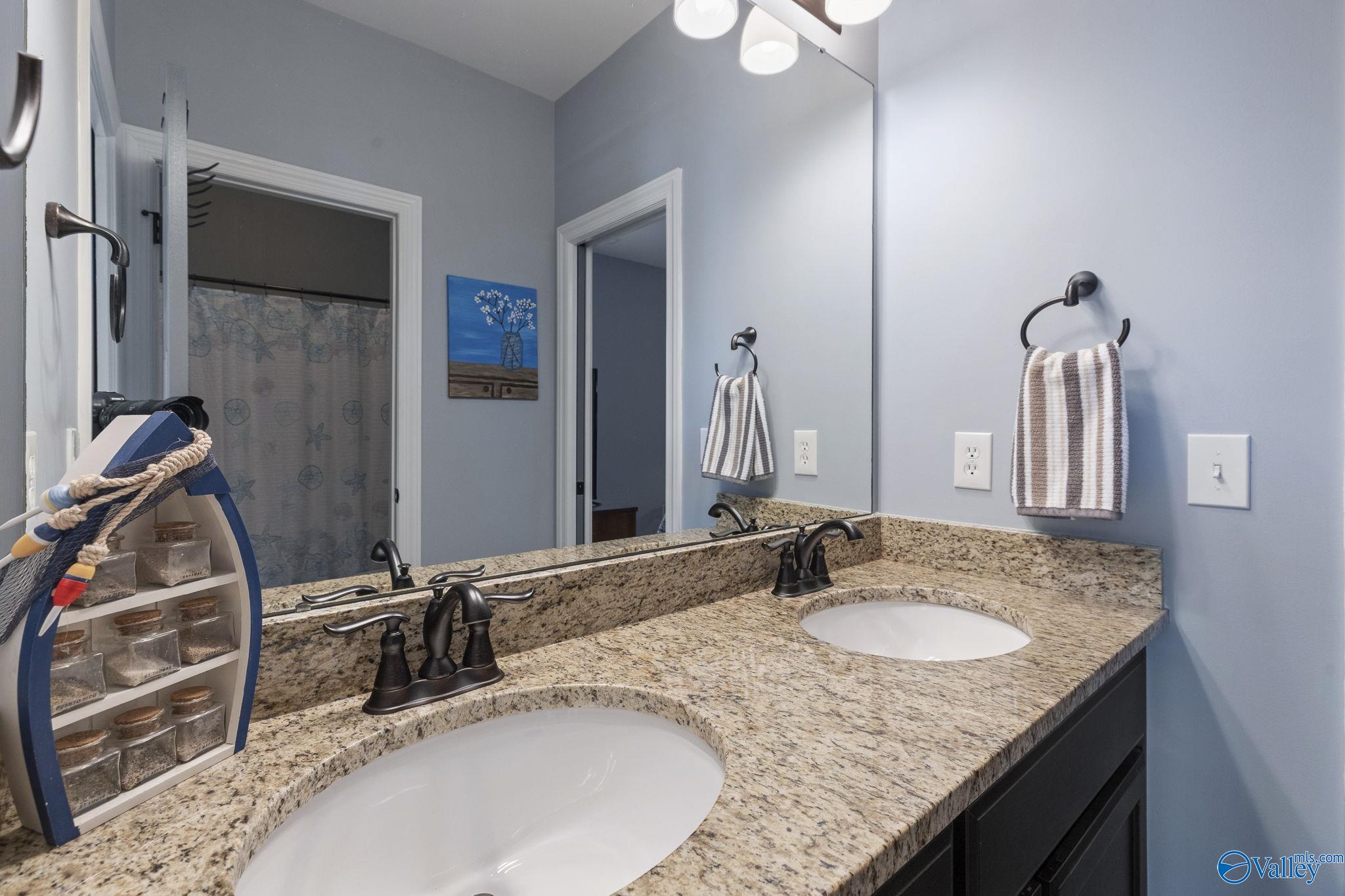 6426 Dunnavant Place NW