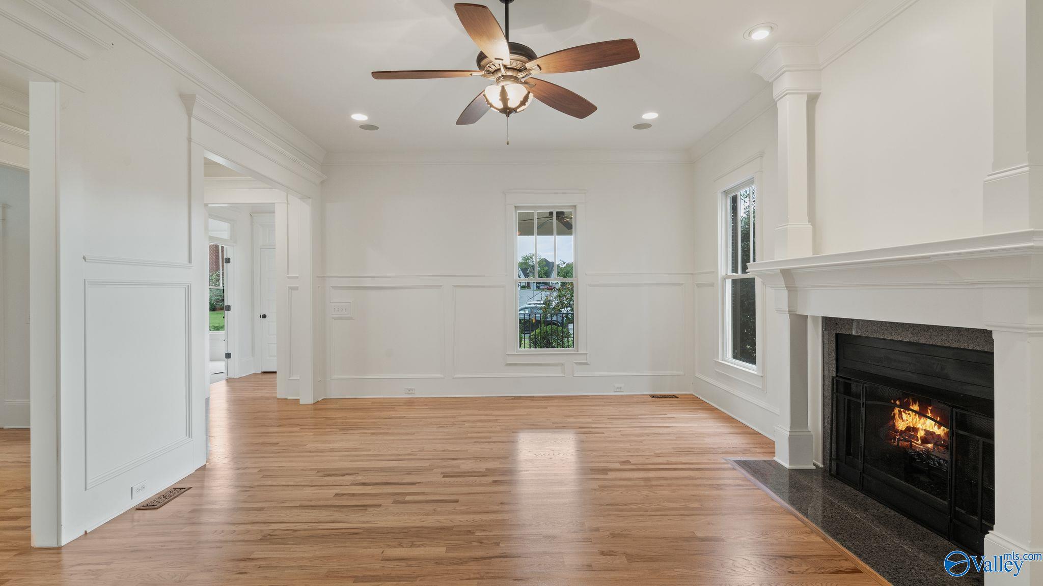 31 Lake Forest Blvd SW