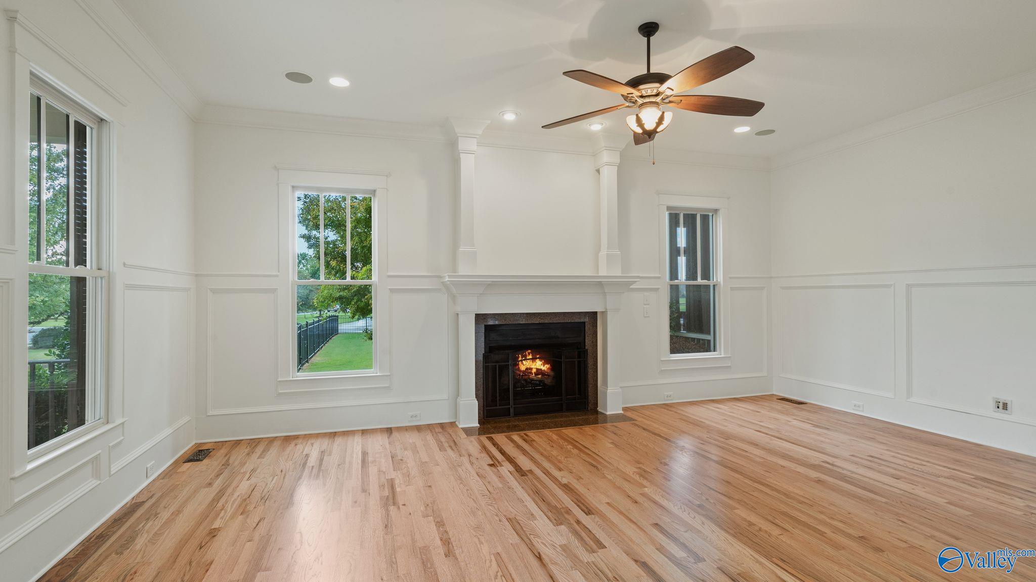 31 Lake Forest Blvd SW