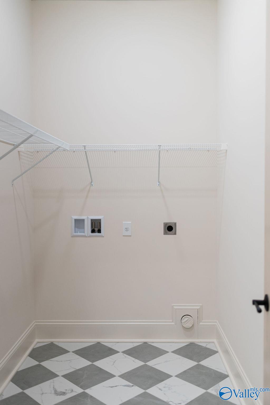 8 Lendon Park Drive SE