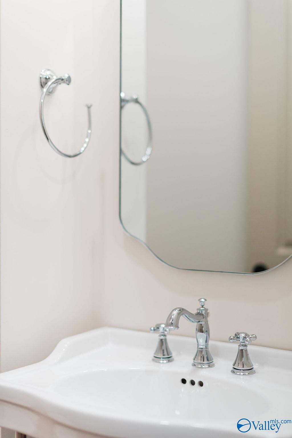 8 Lendon Park Drive SE