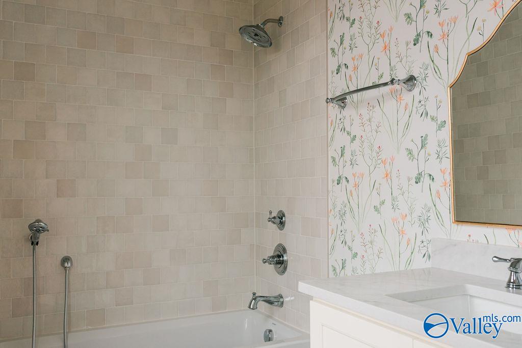 8 Lendon Park Drive SE