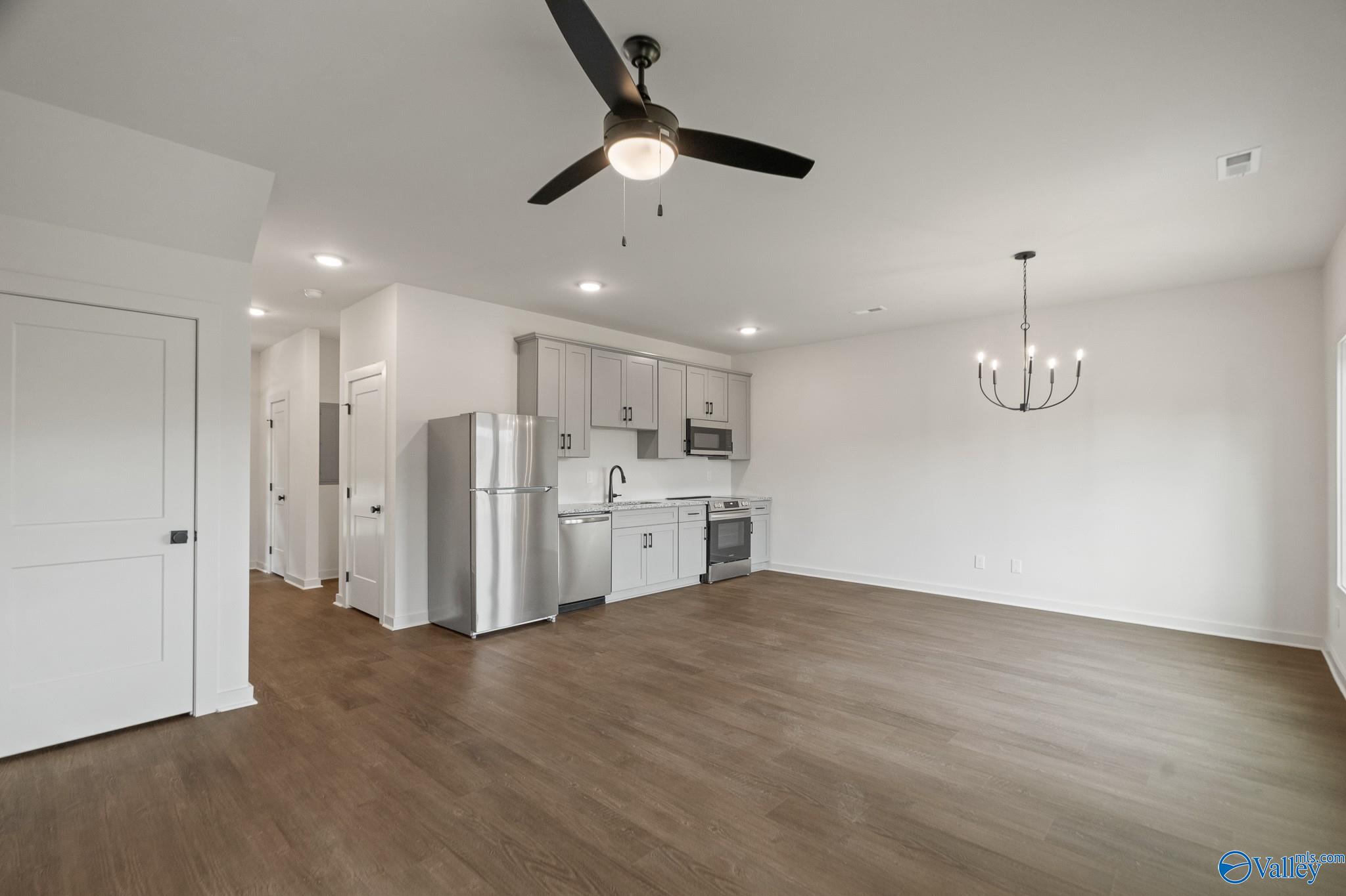 2512 Freeman Road