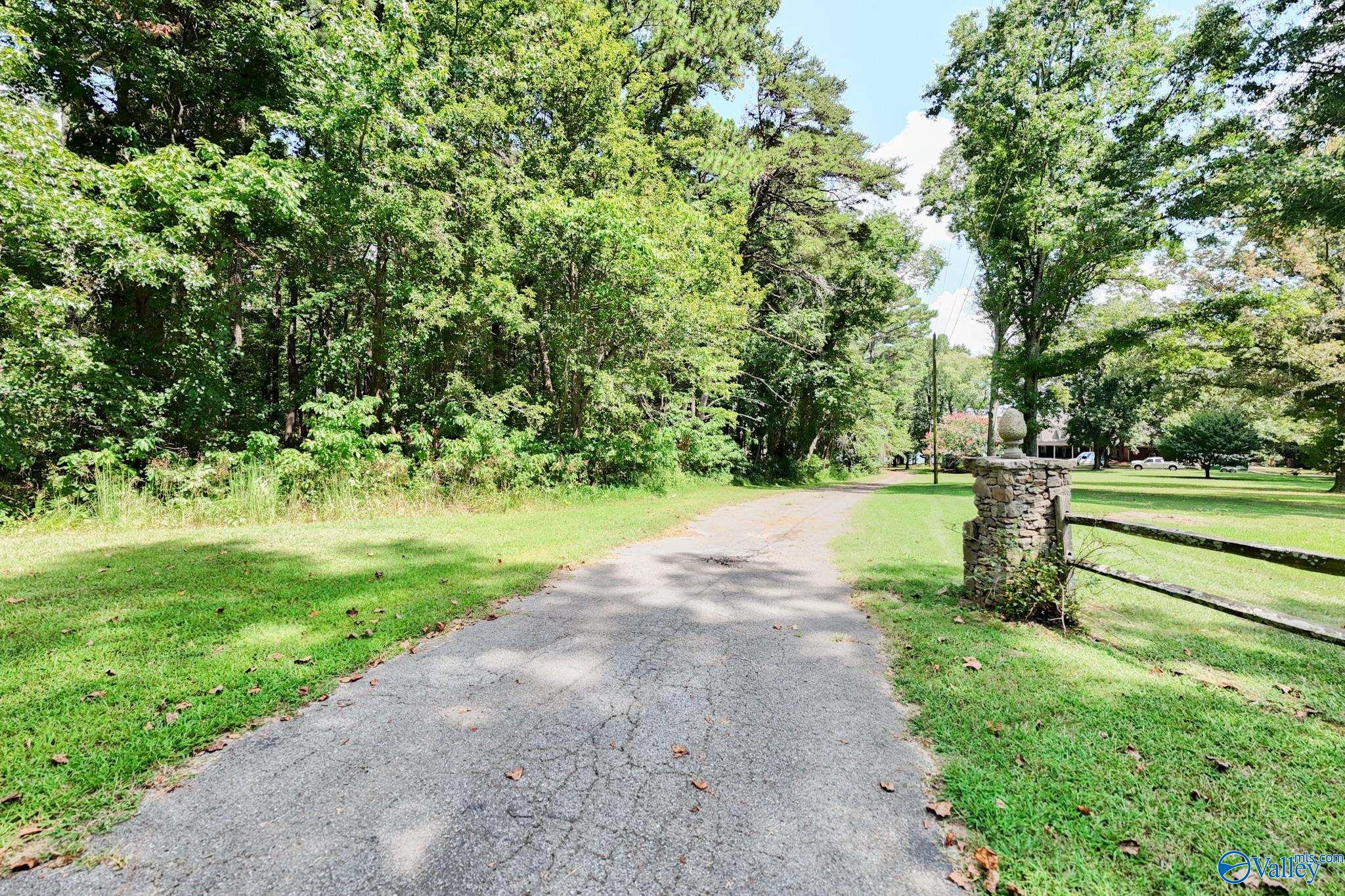 2.6 acres S Shawdee Road SE