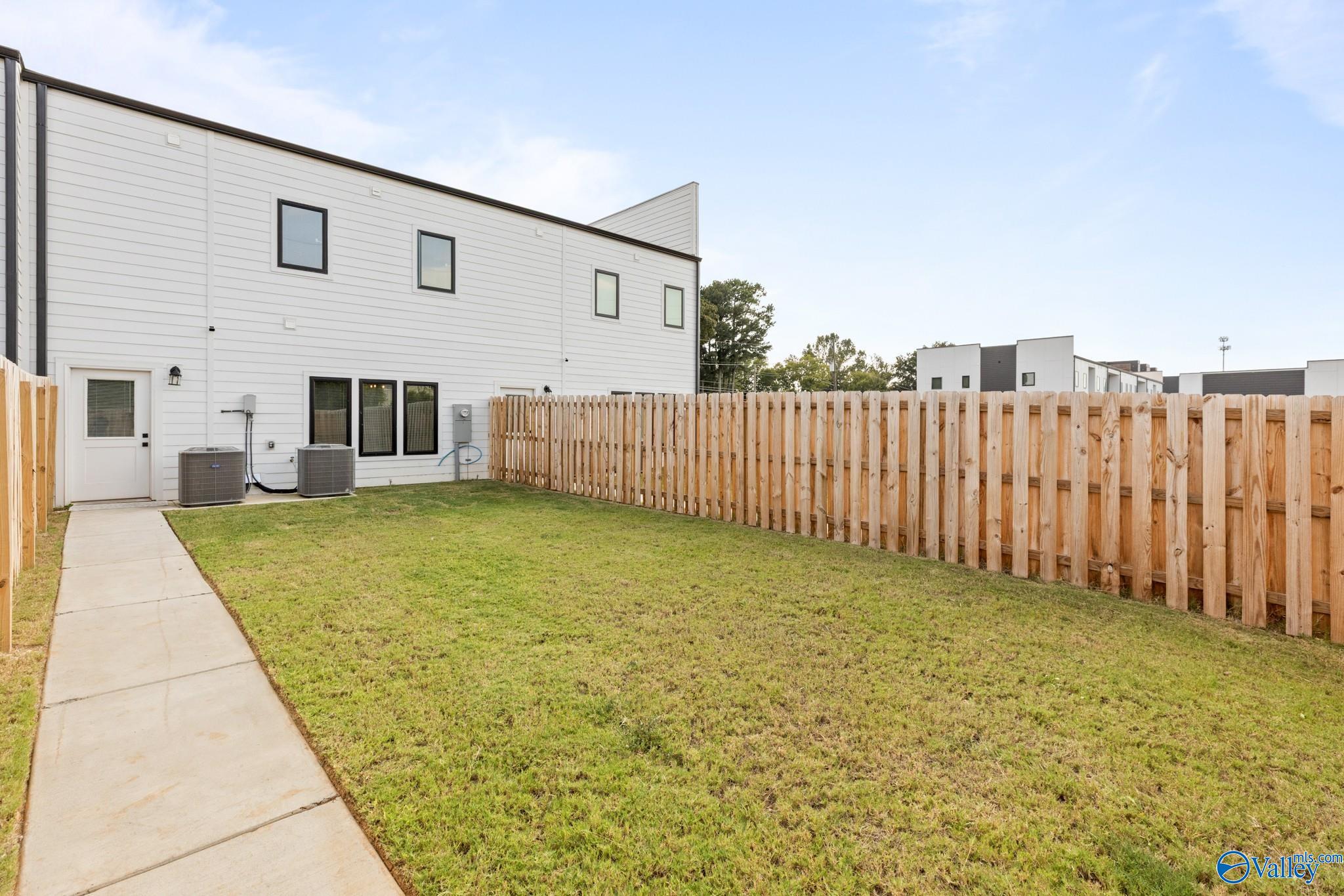 2512 Freeman Road