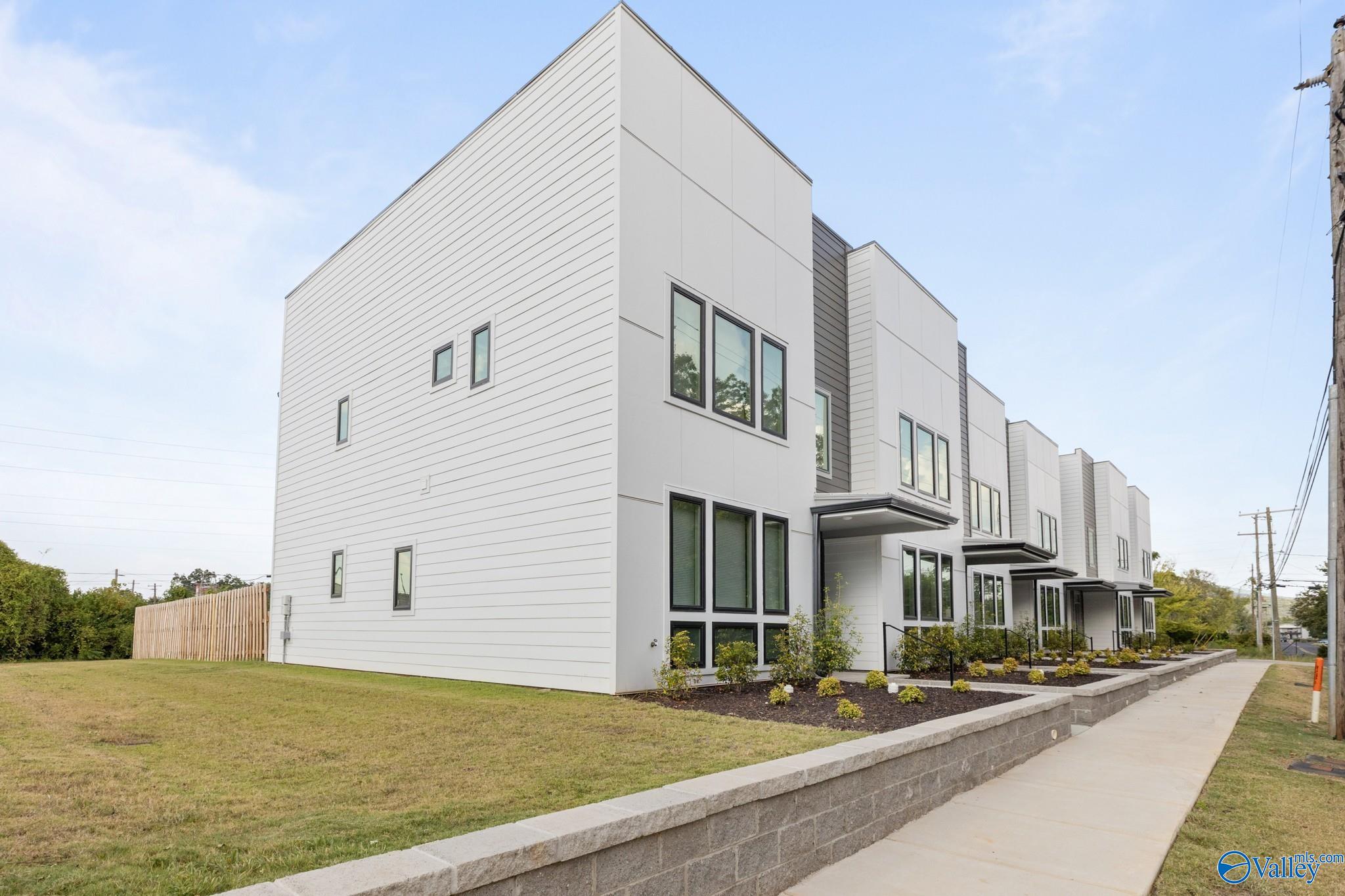 2512 Freeman Road