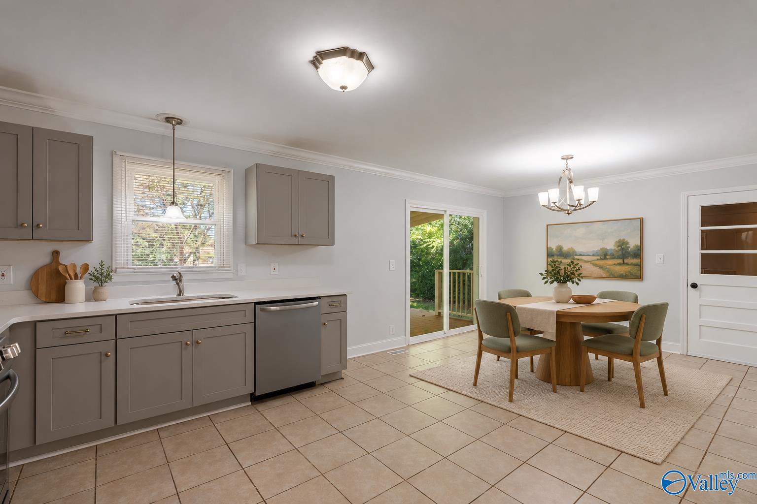 3804 Saturn Drive