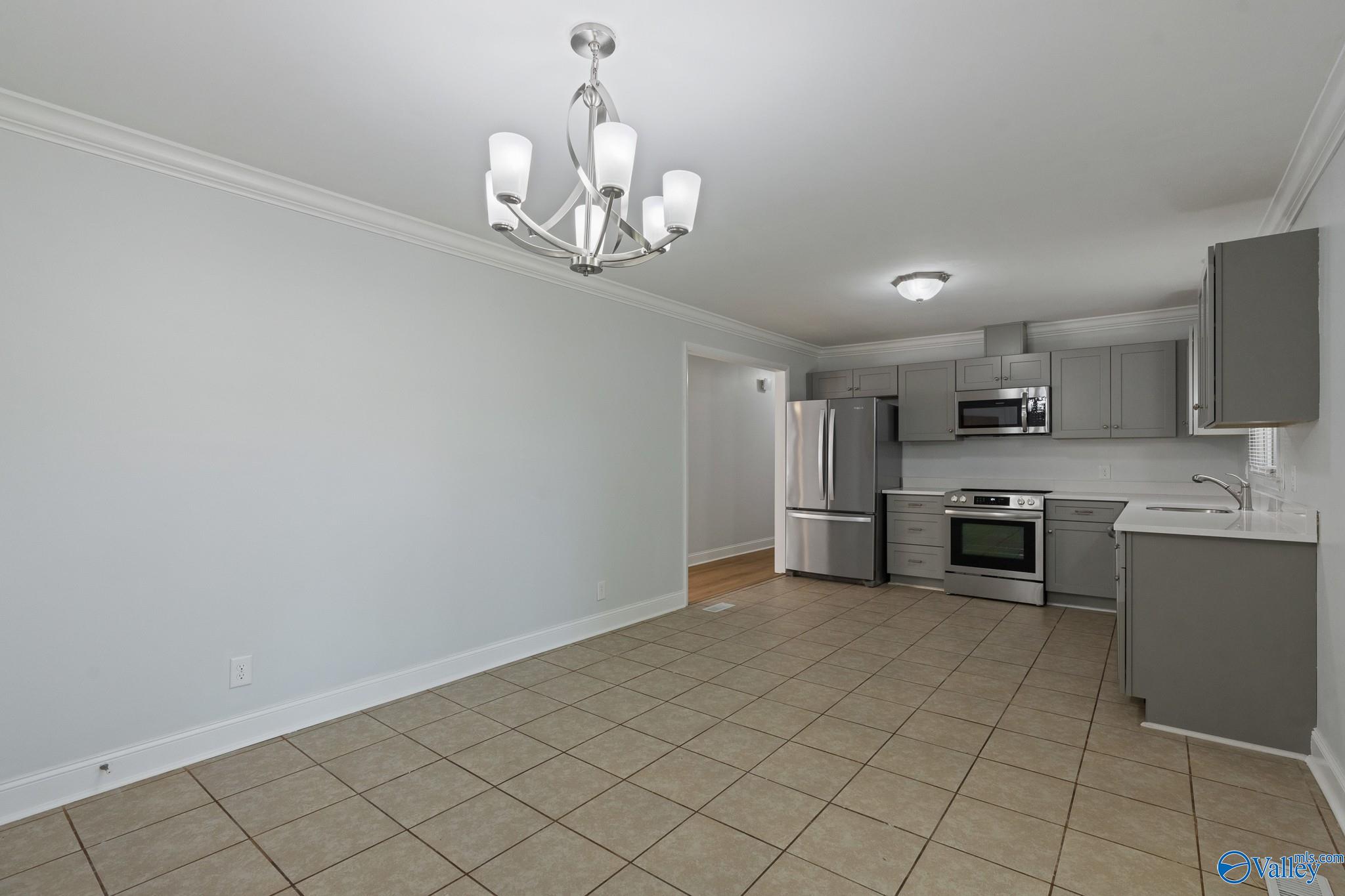3804 Saturn Drive