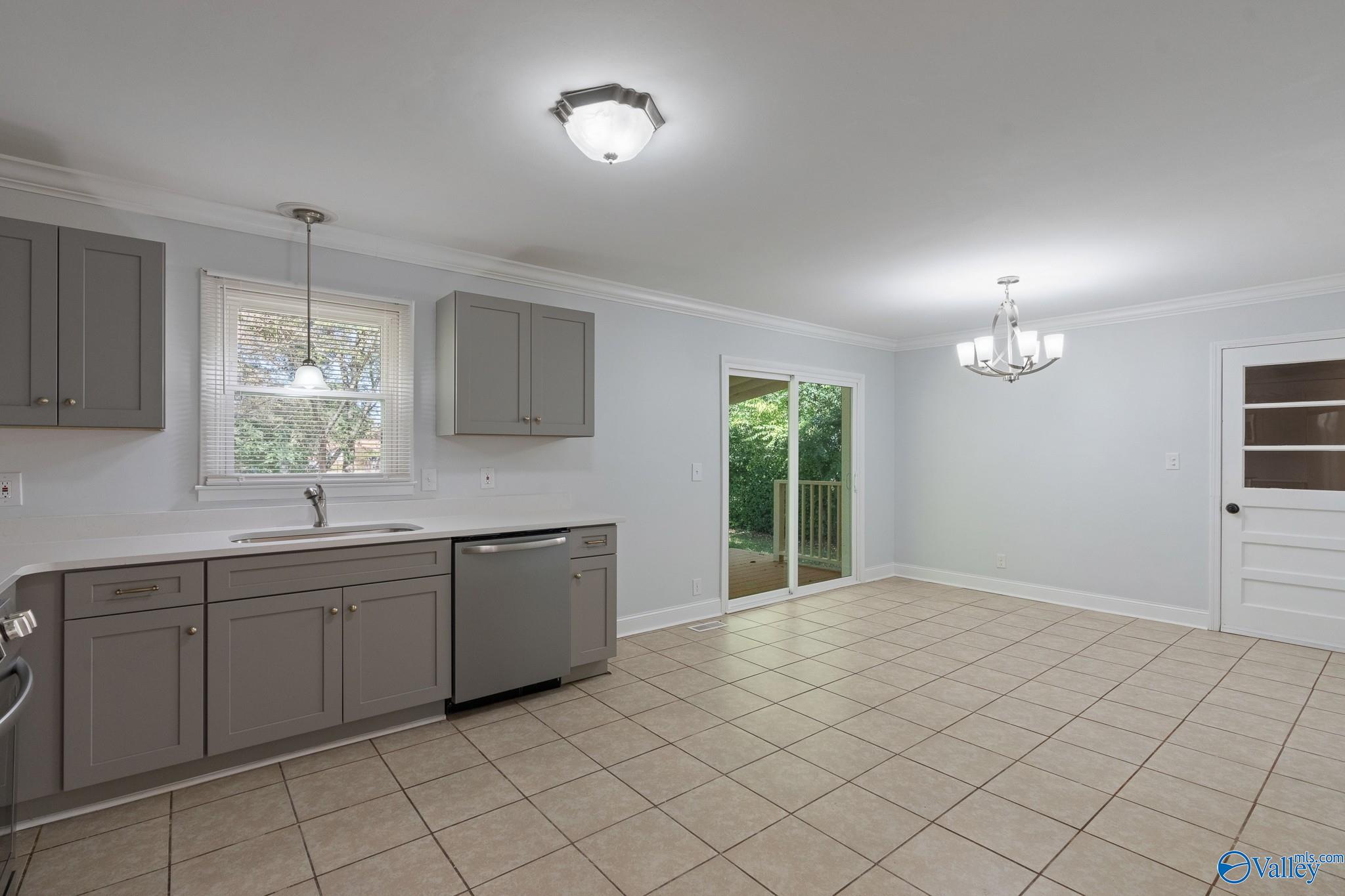 3804 Saturn Drive