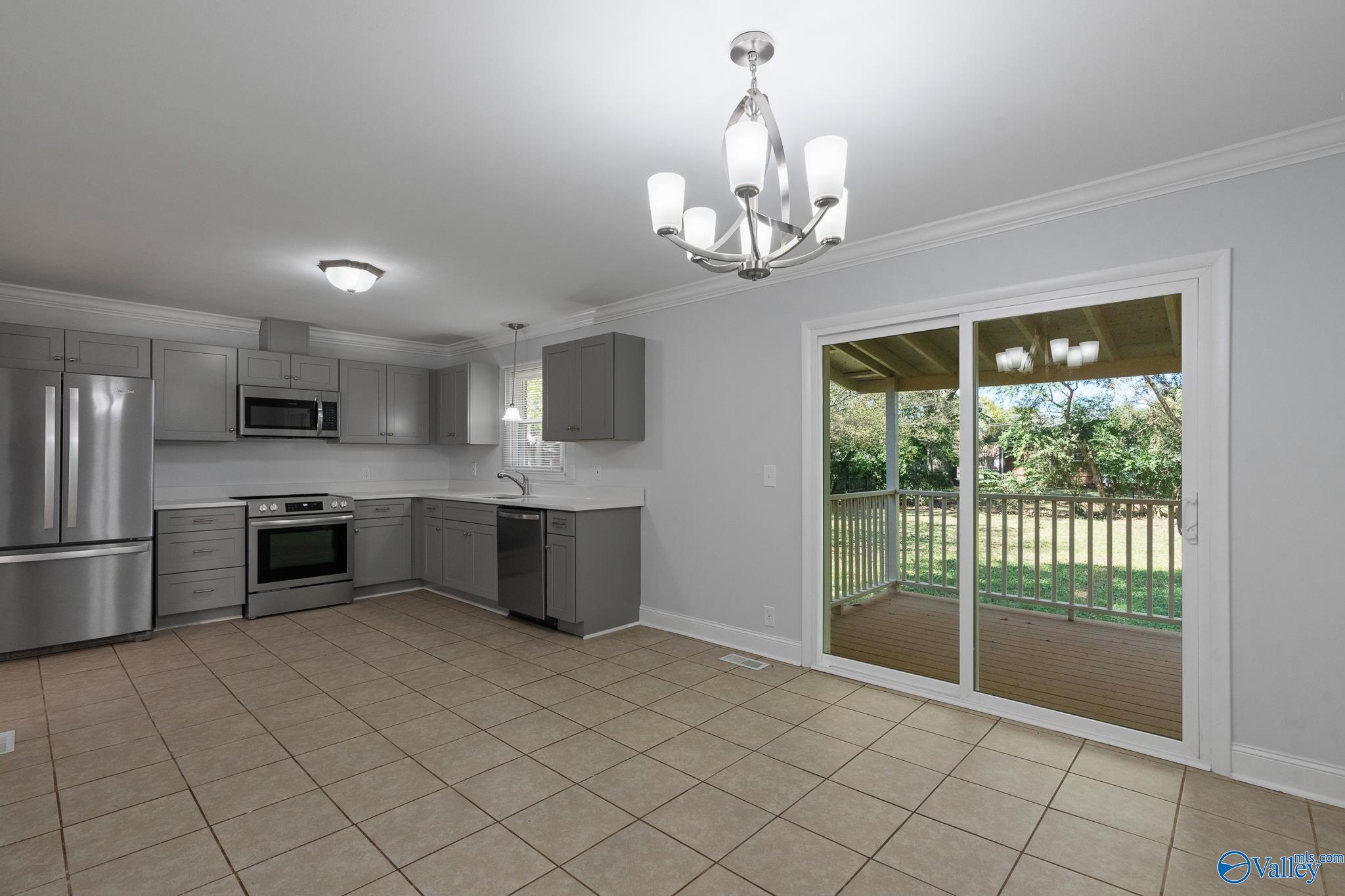 3804 Saturn Drive