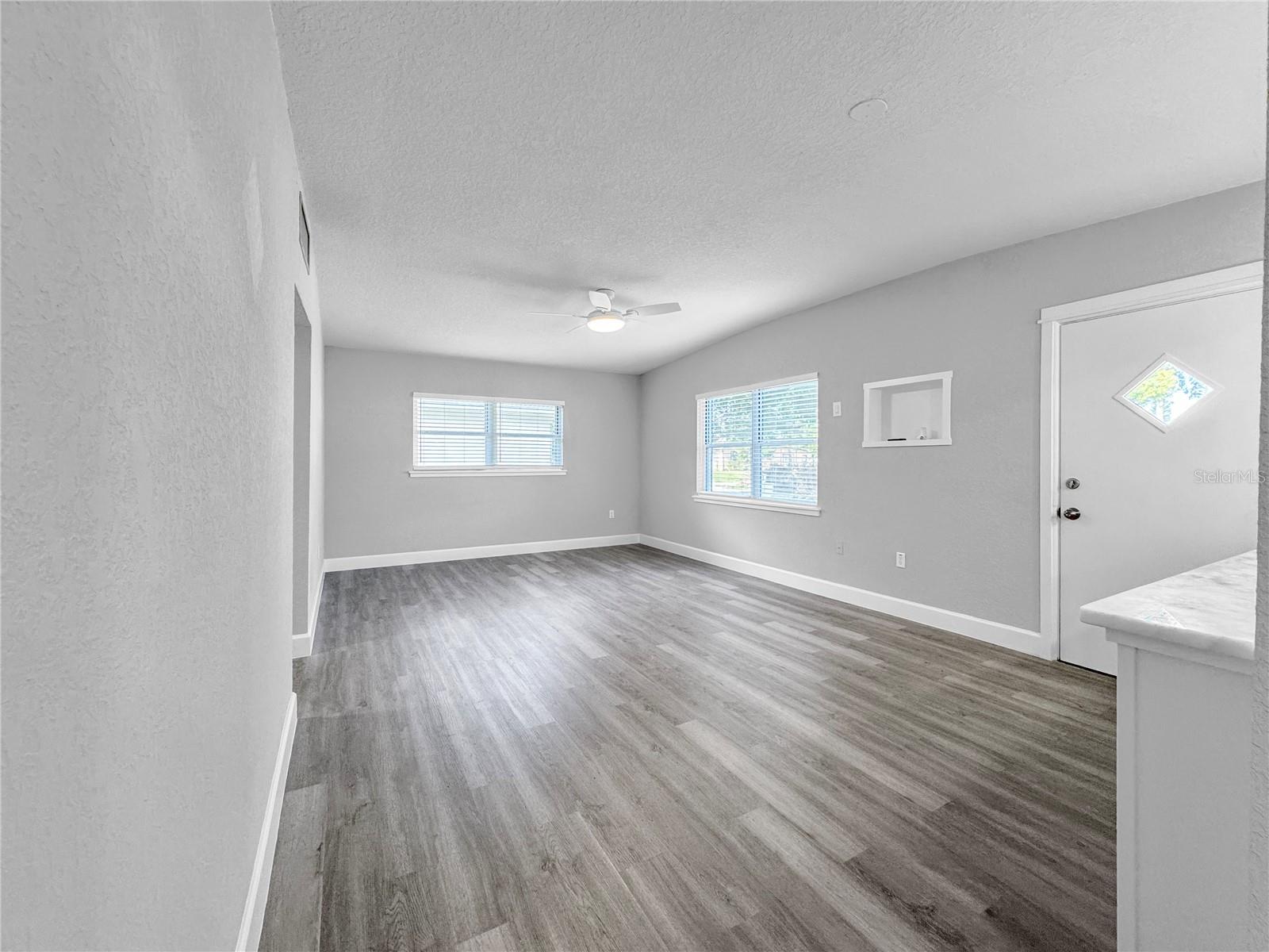 2128 LINDEN RD