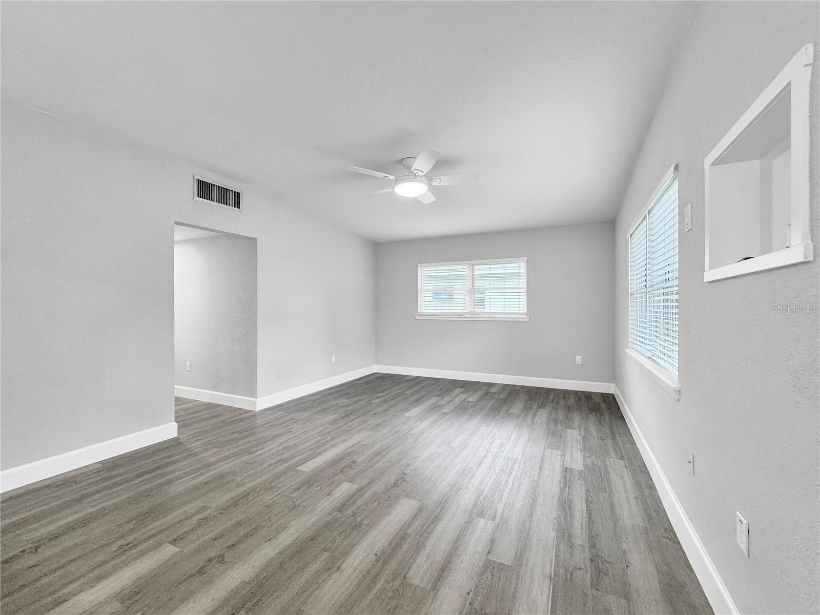 2128 LINDEN RD