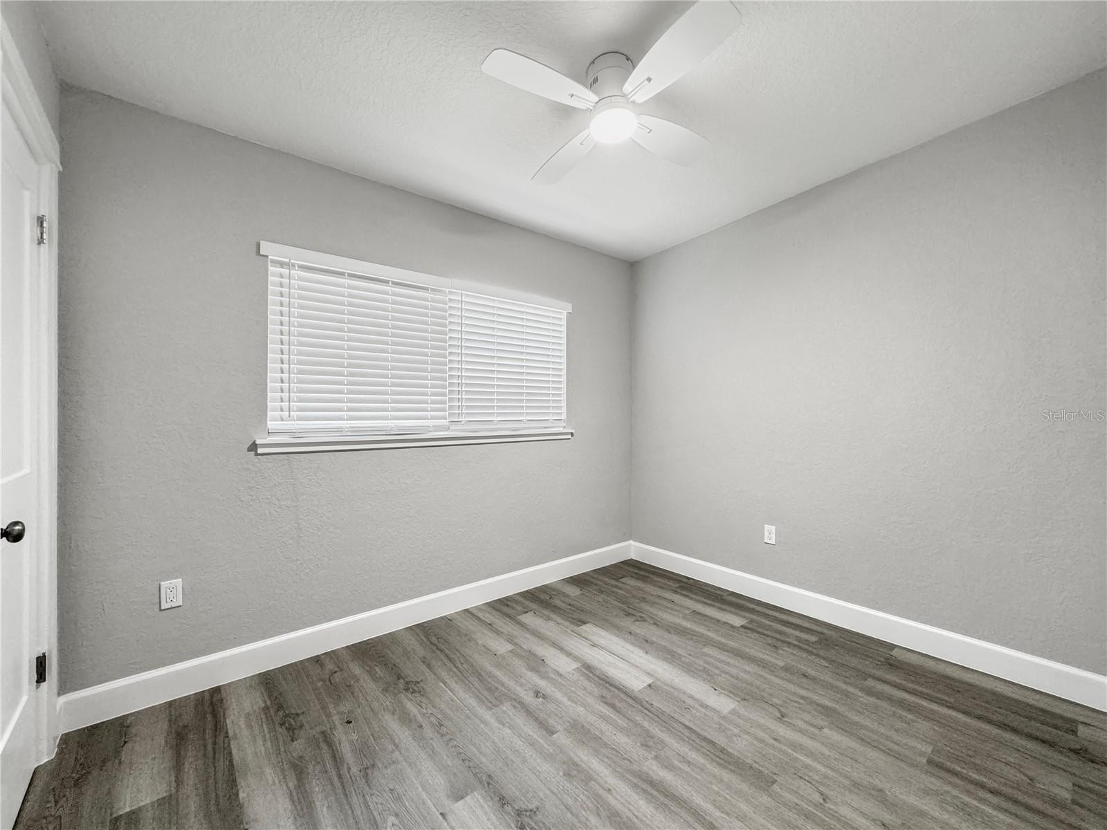 2128 LINDEN RD