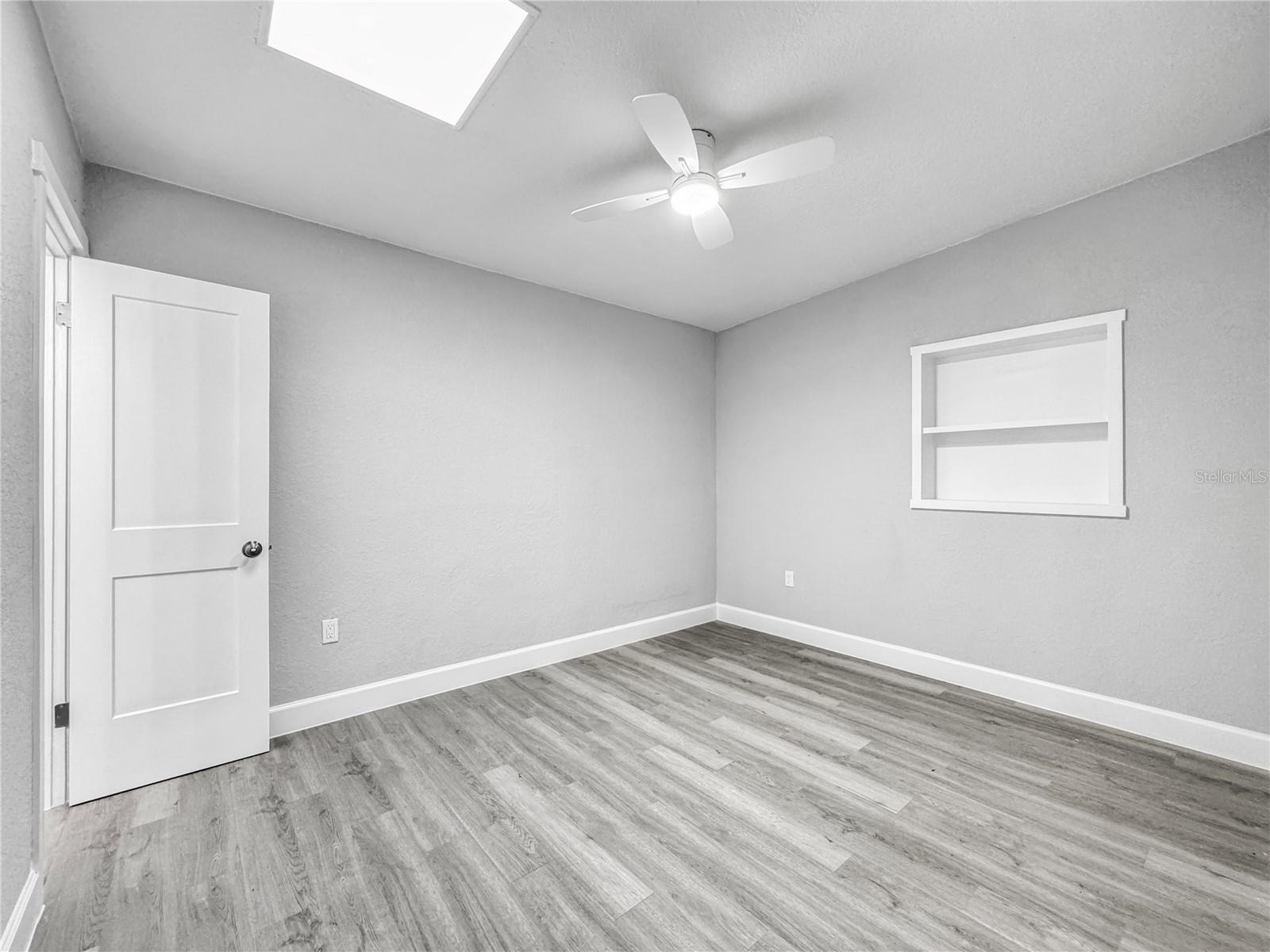 2128 LINDEN RD
