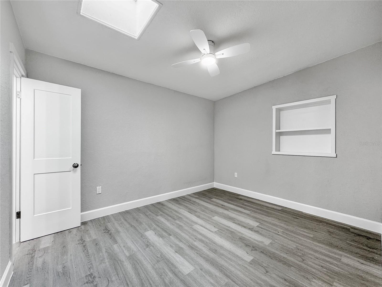2128 LINDEN RD