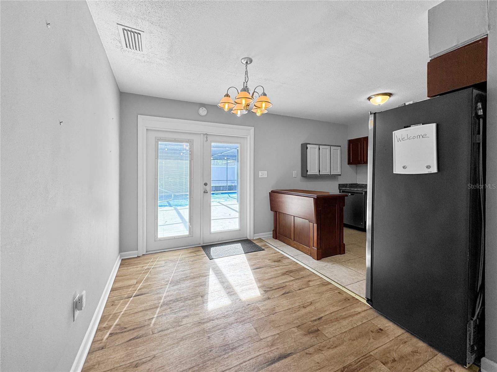 1003 COUNTY ROAD 17A W