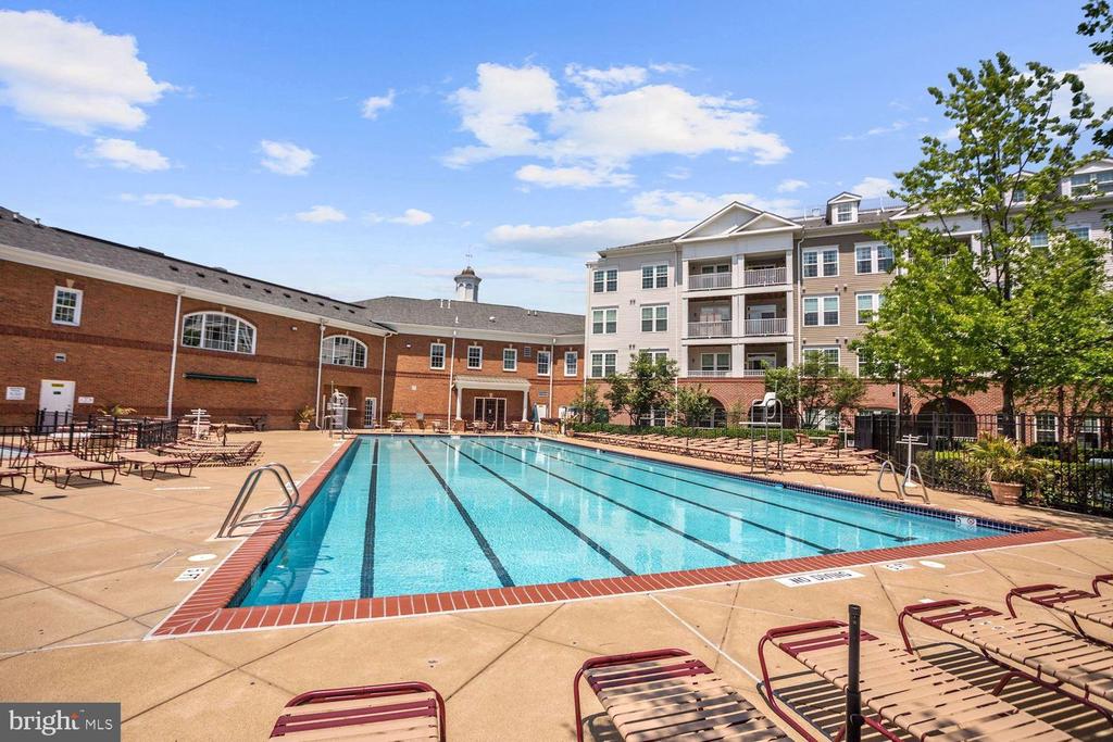400 CAMERON STATION BLVD #312