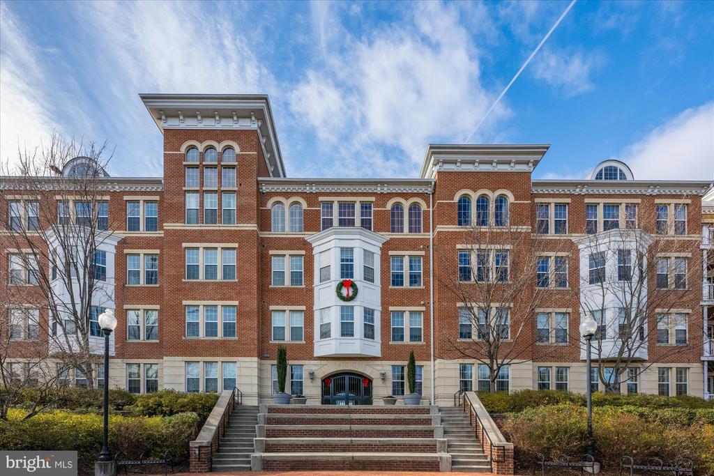 400 CAMERON STATION BLVD #312