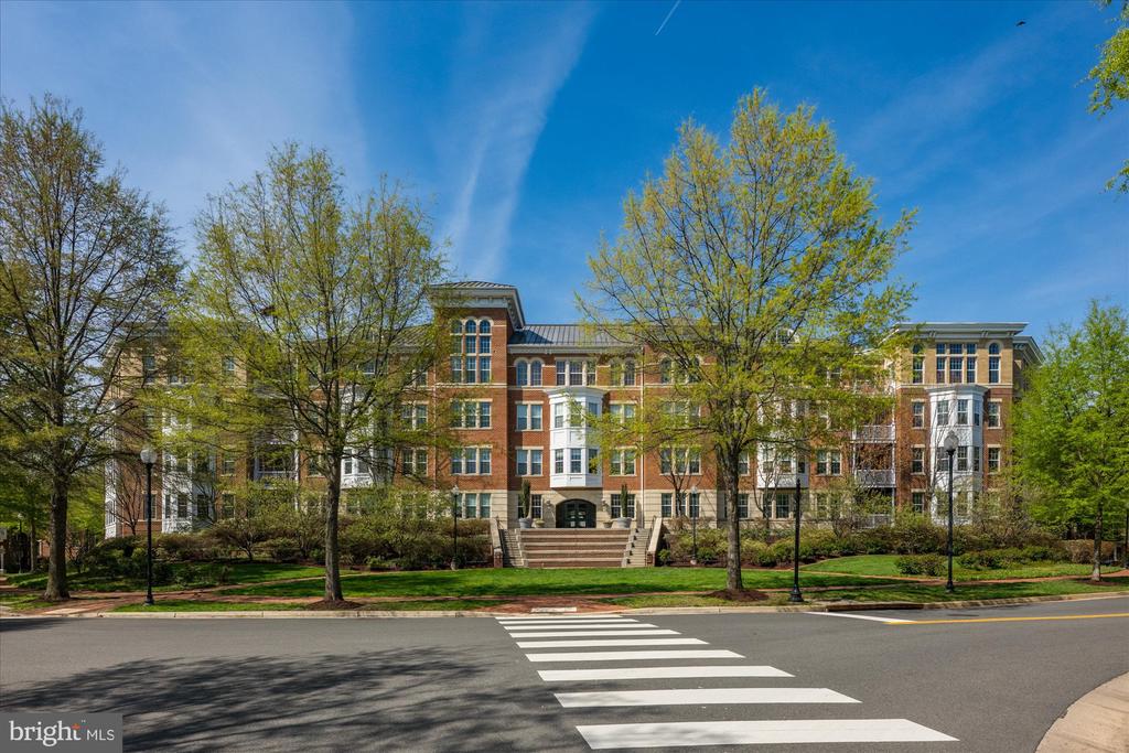 400 CAMERON STATION BOULEVARD 202