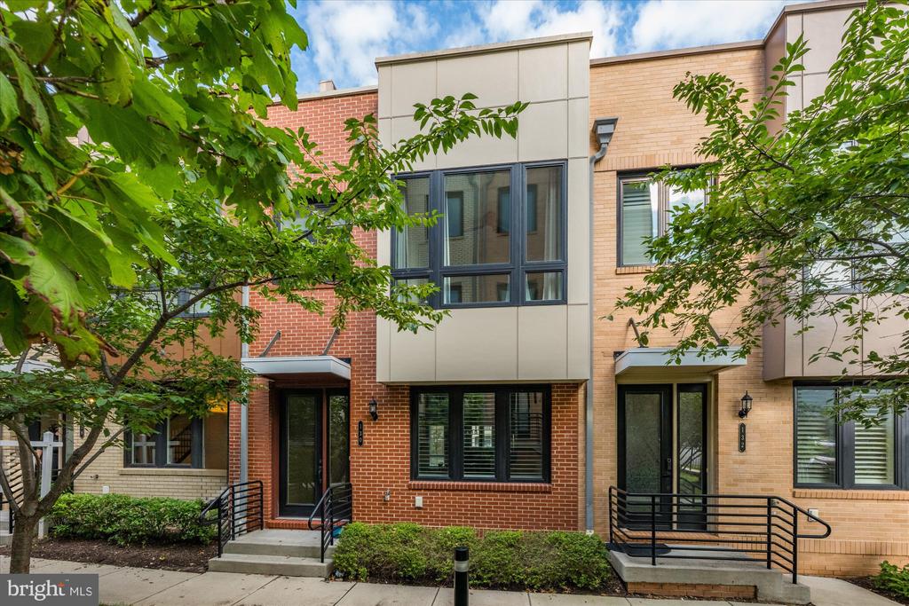 130 CAMBRIA WALK