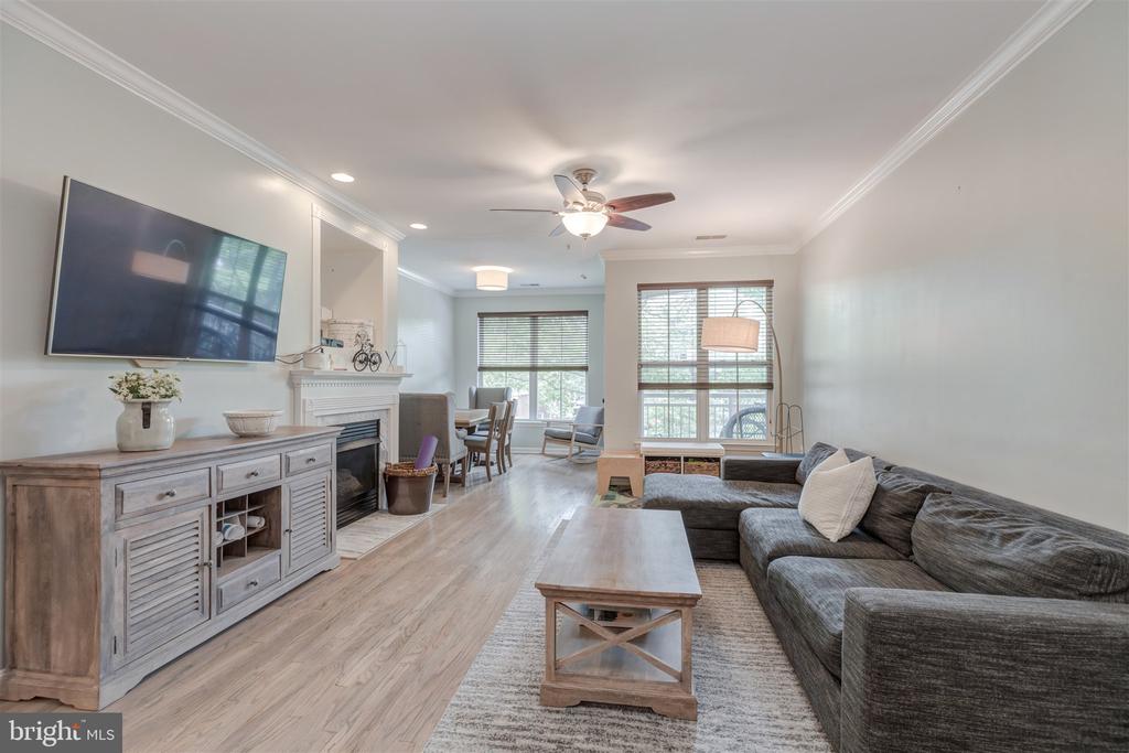 5112 DONOVAN DRIVE 102