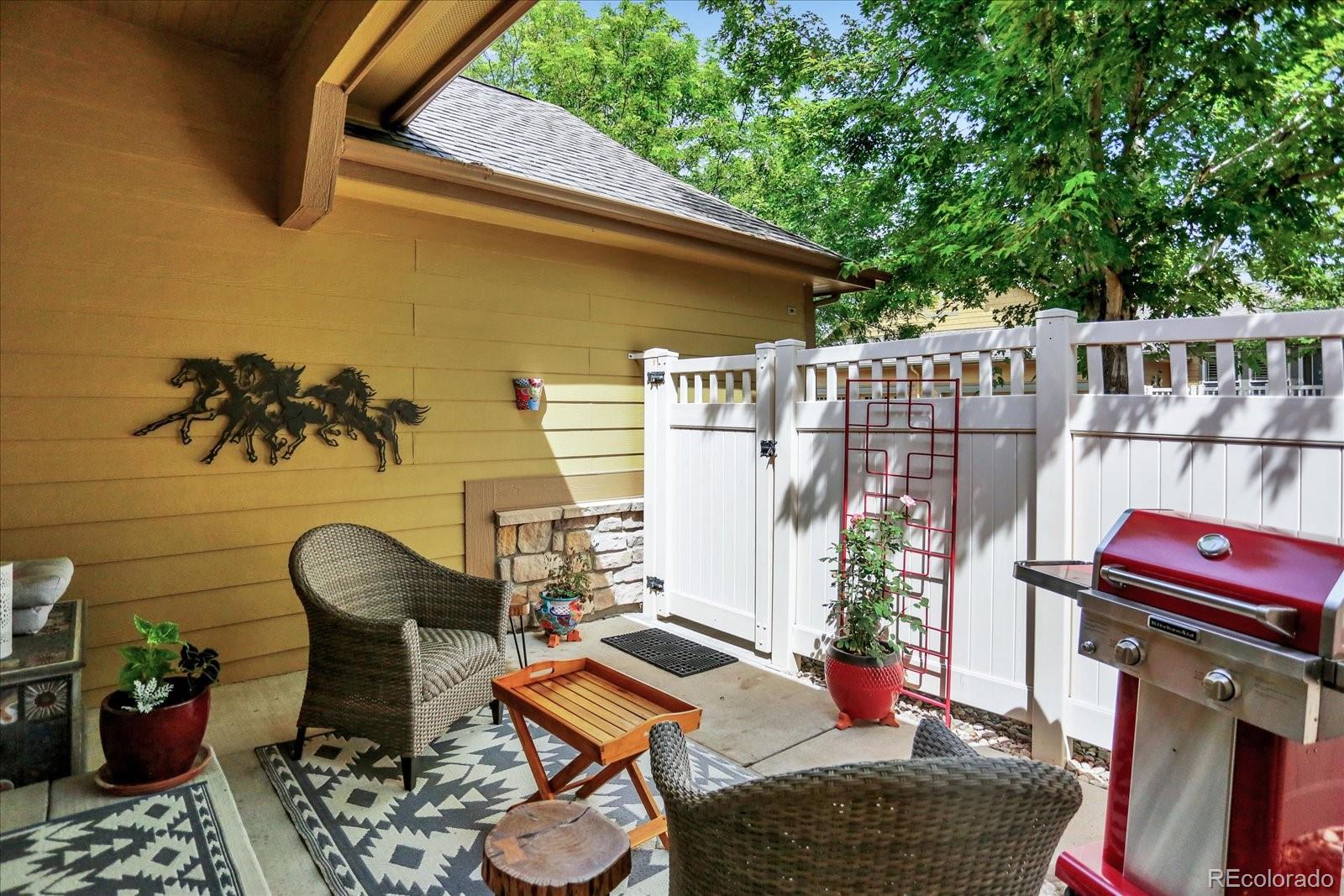 8472 W Quarles Drive