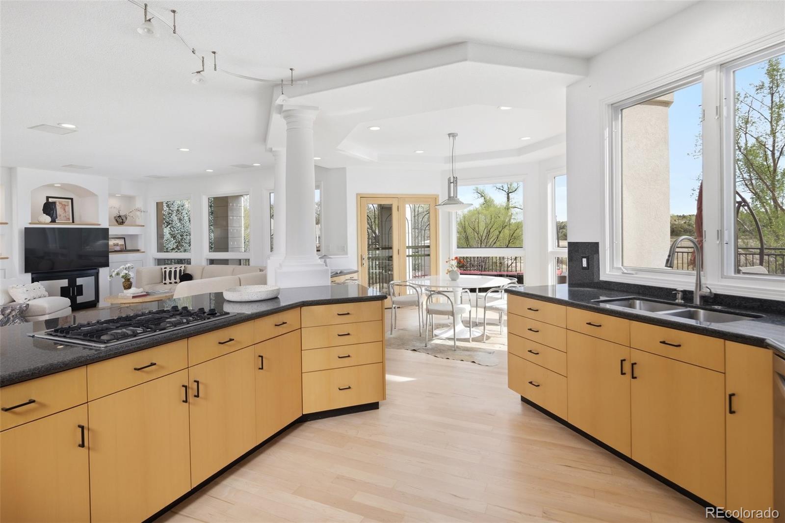 4590 E Perry Parkway