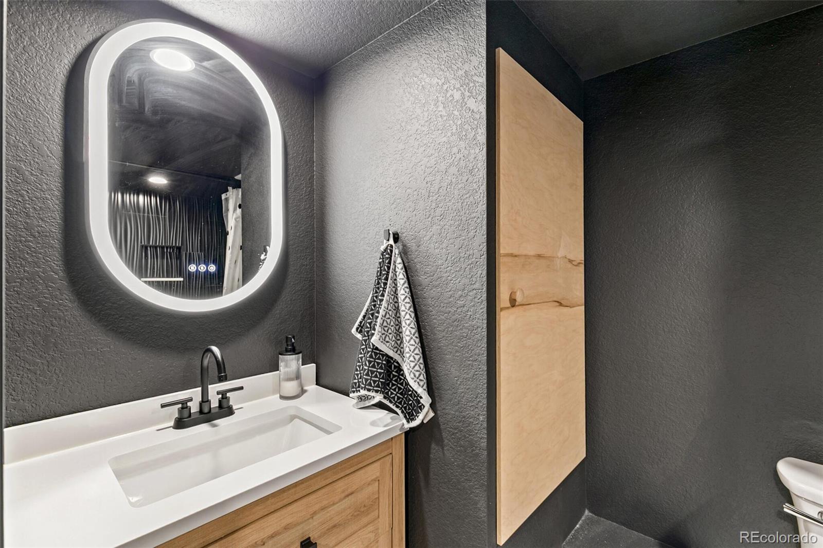 3885 Red Valley Circle