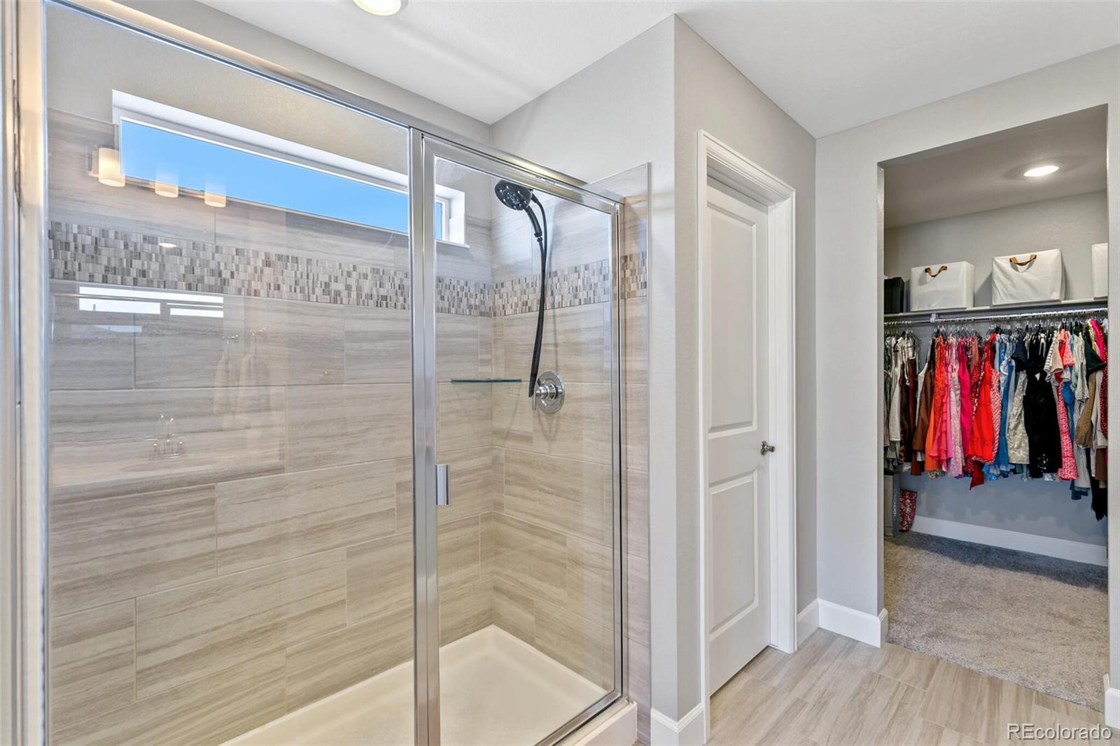 3885 Red Valley Circle