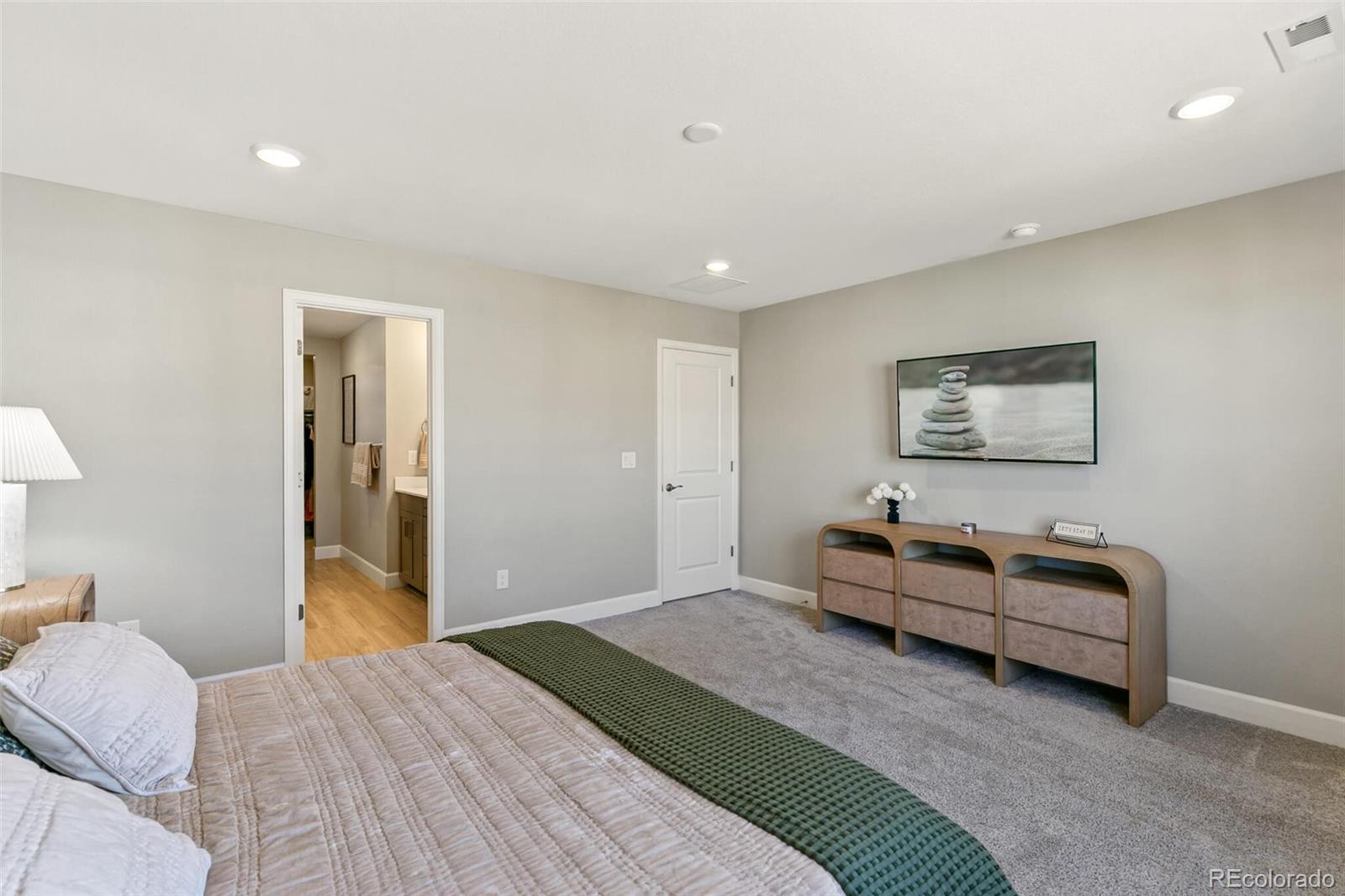 3885 Red Valley Circle