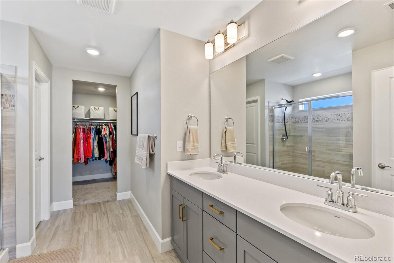 3885 Red Valley Circle