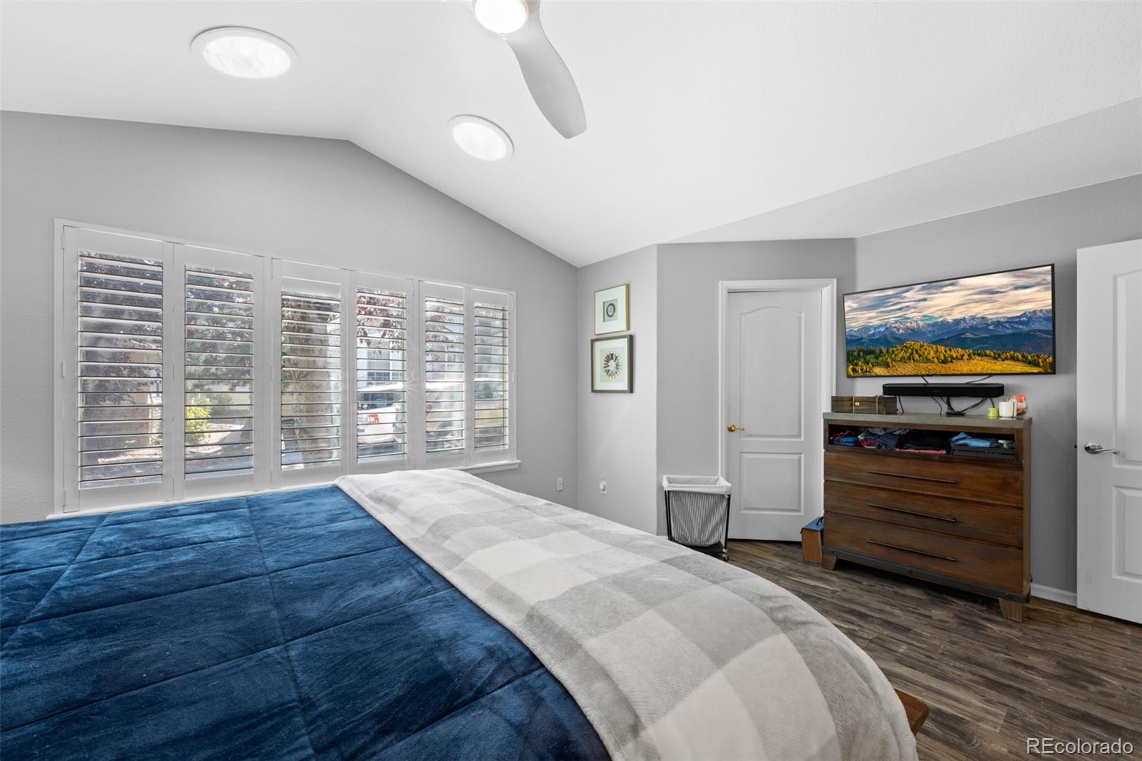 4124 E Hinsdale Circle
