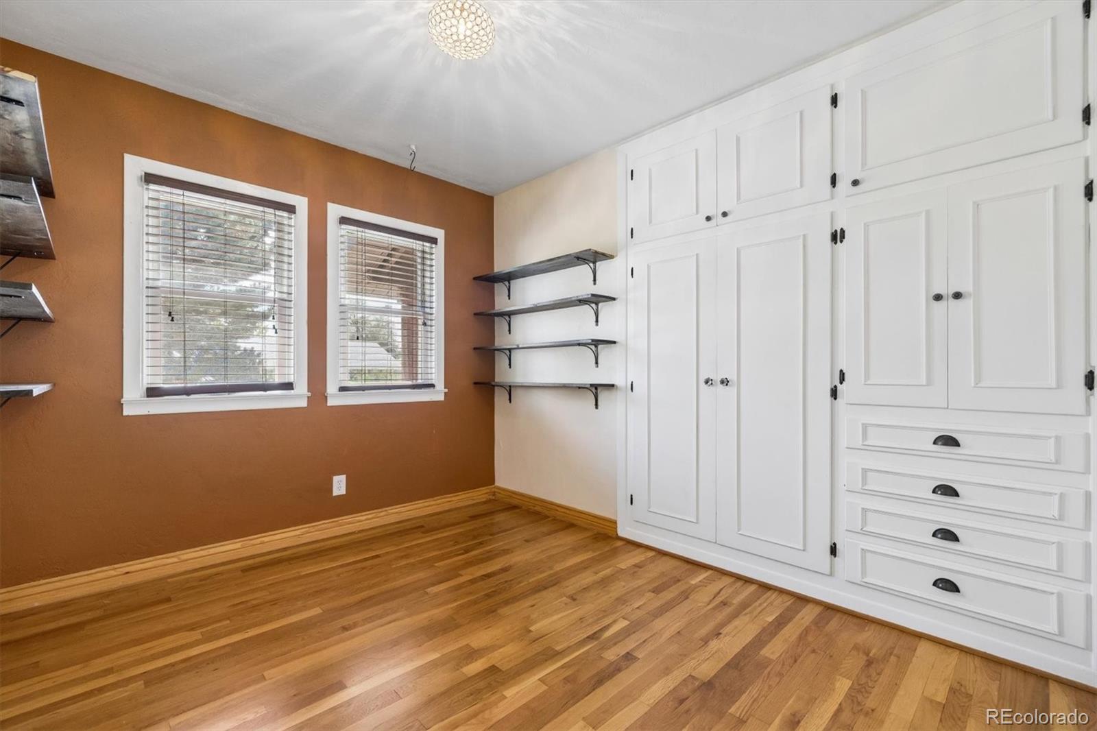 1543 S Osceola Way