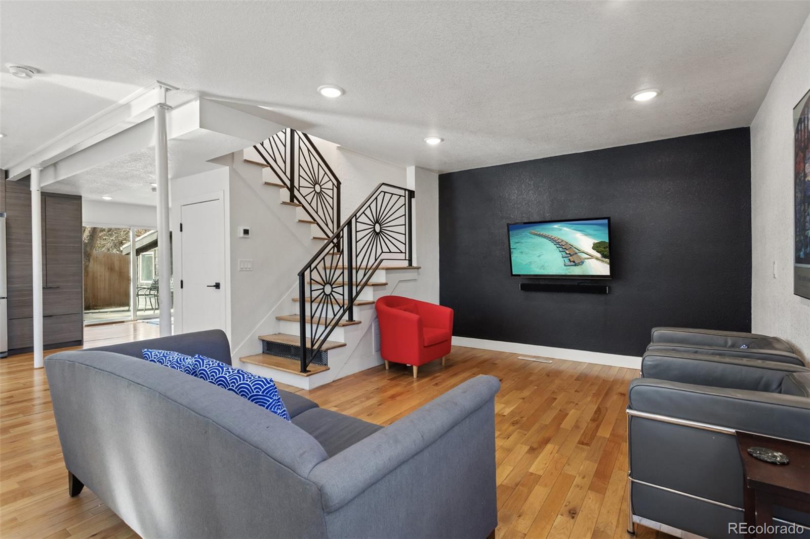 1345 S Ivy Way