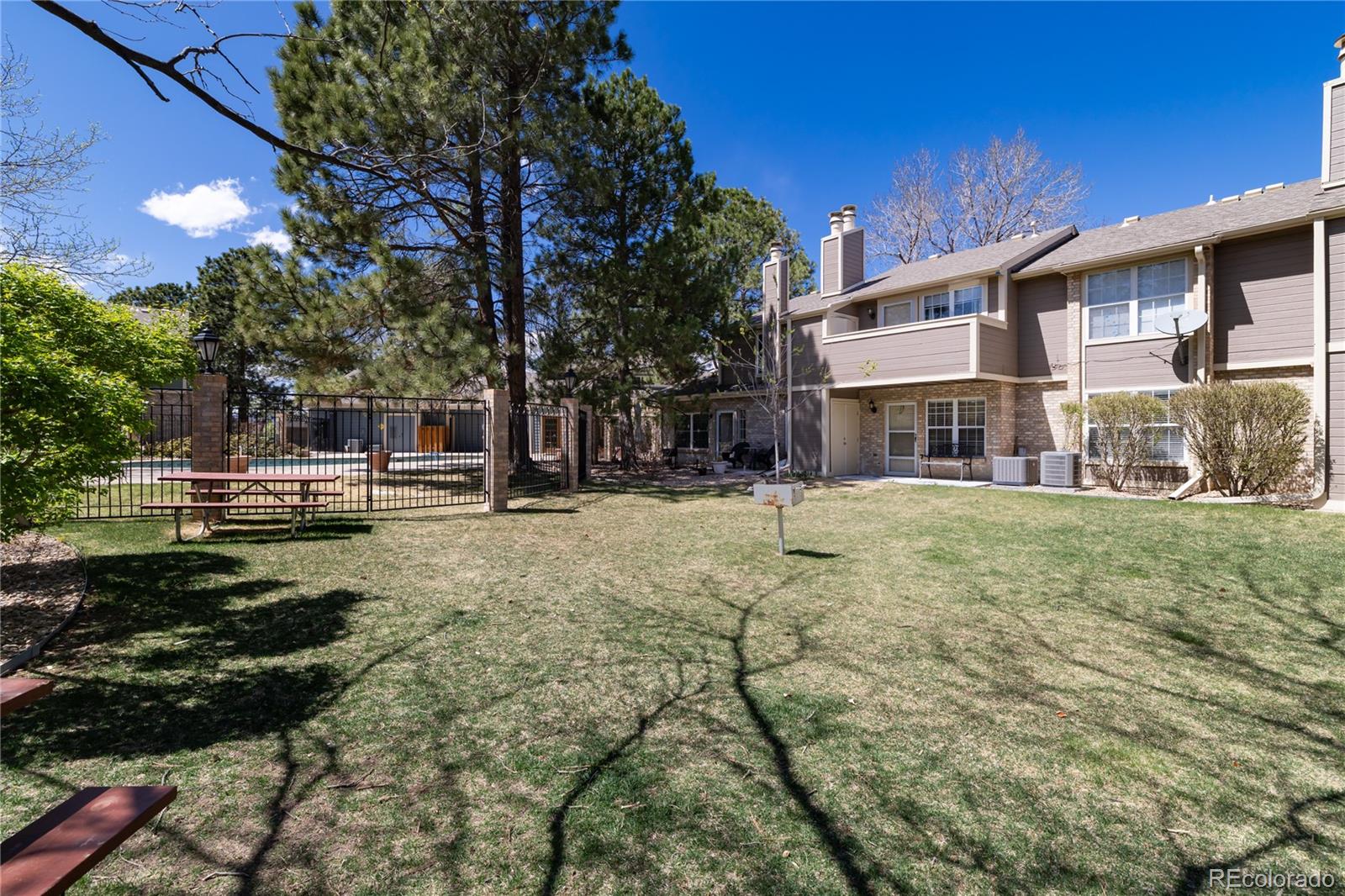 2716 E Otero Place Unit: 6